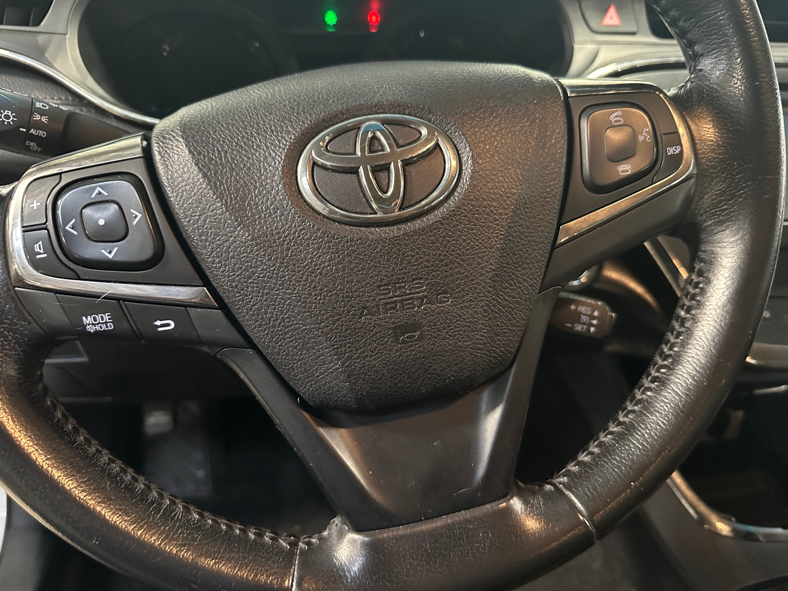 Thumbnail: 2016 Toyota Avalon - 4