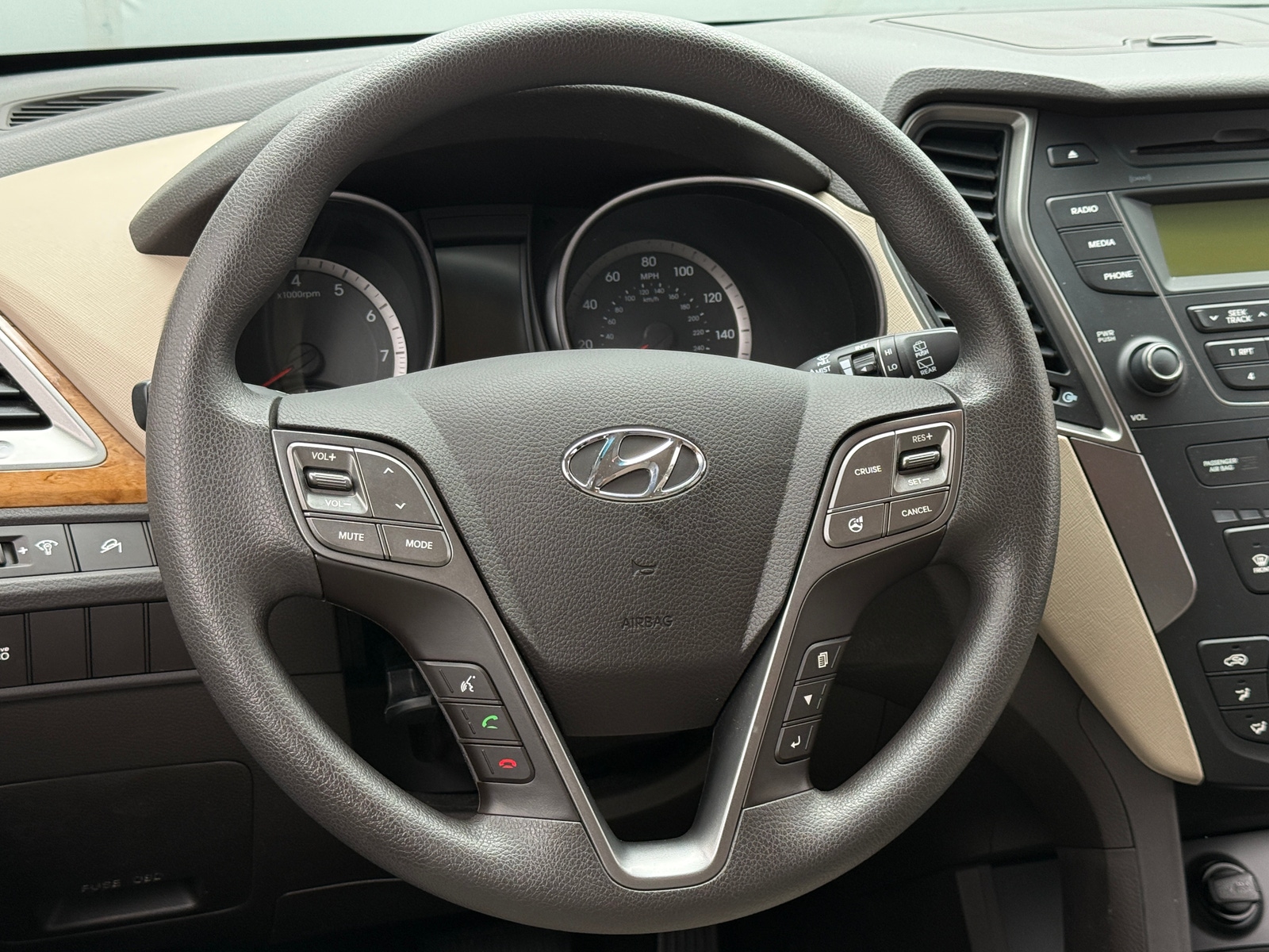Thumbnail: 2016 Hyundai Santa Fe - 5
