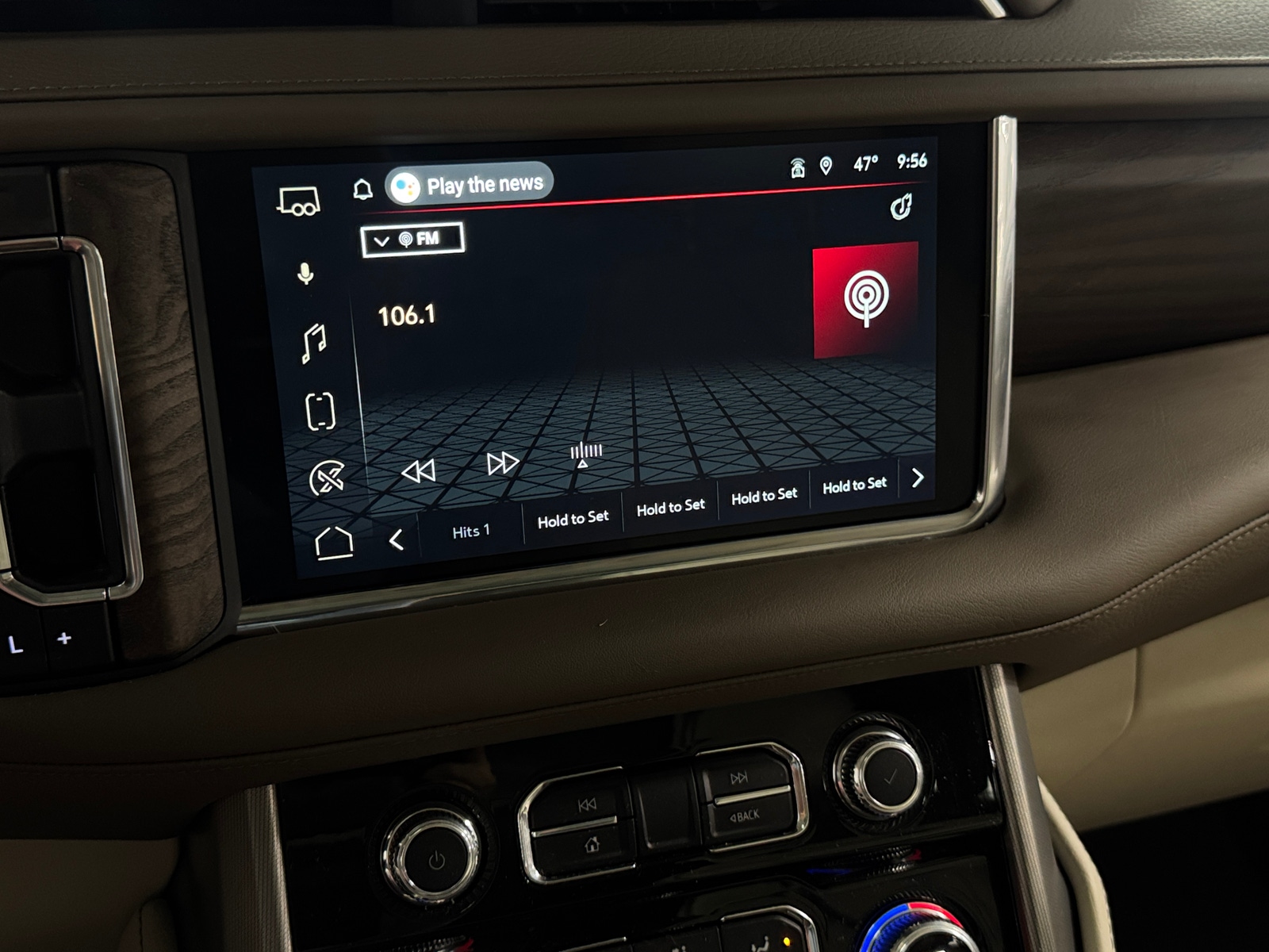 Thumbnail: 2024 GMC Yukon XL - 3