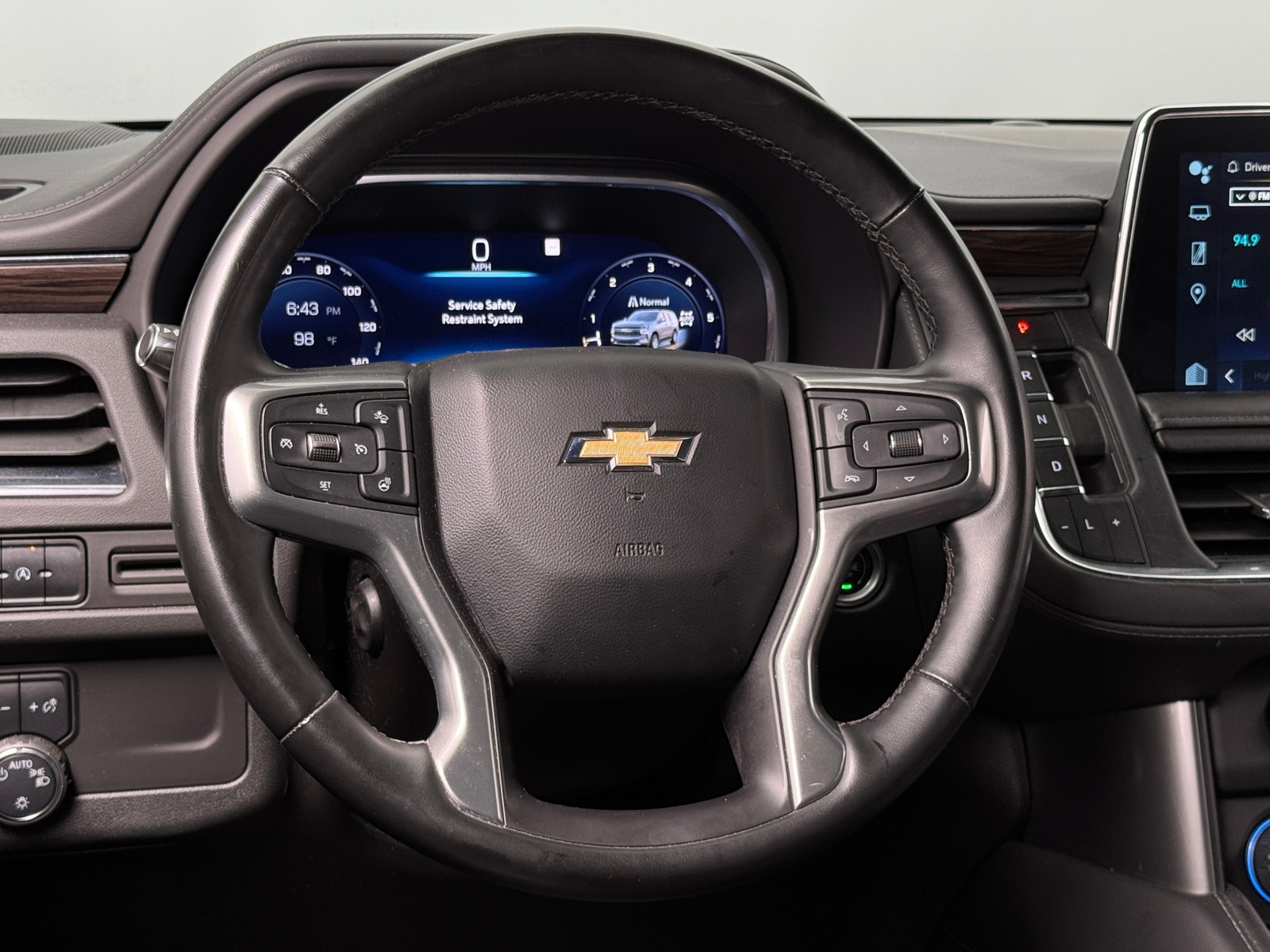 Thumbnail: 2023 Chevrolet Tahoe - 4