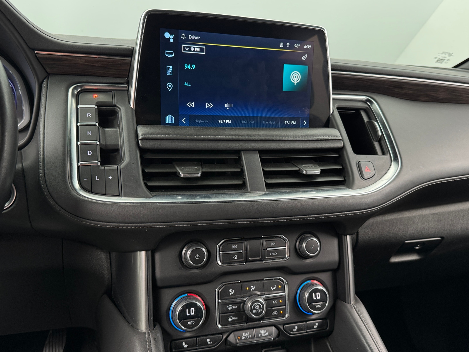 Thumbnail: 2023 Chevrolet Tahoe - 3