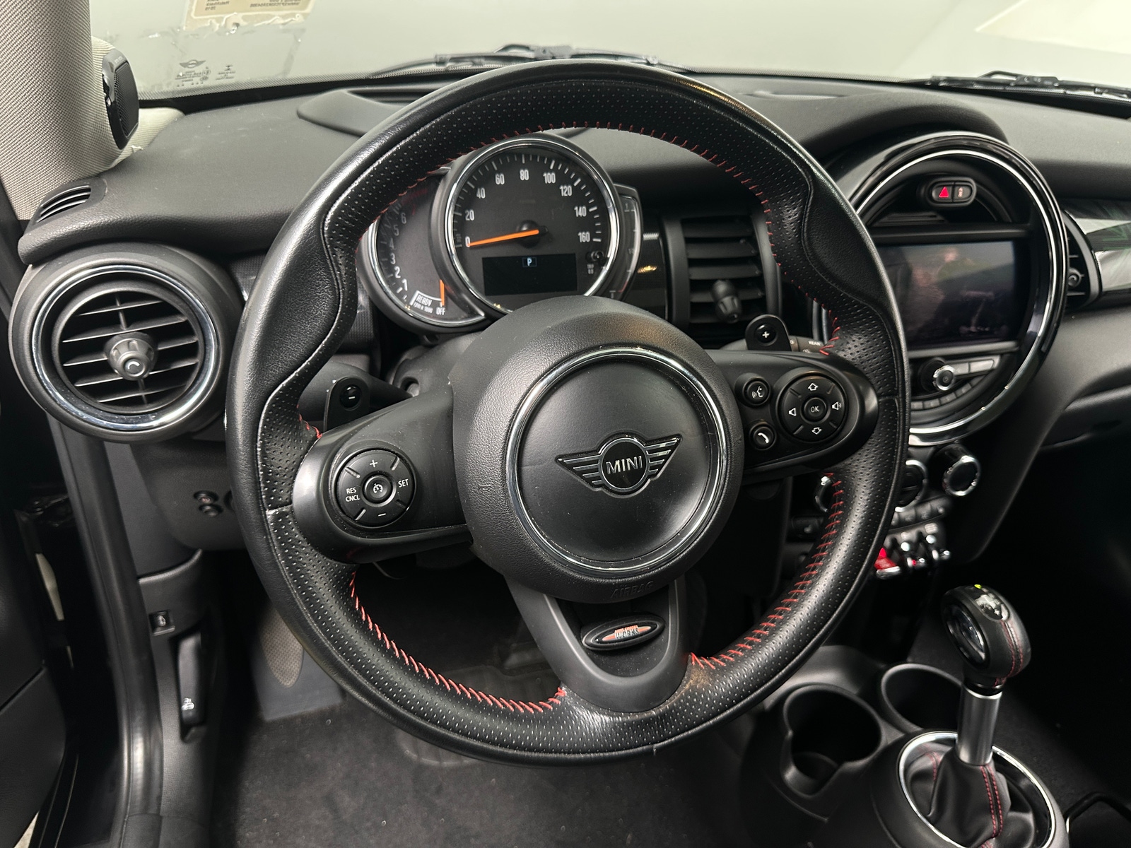 Thumbnail: 2019 MINI Cooper Hardtop - 4
