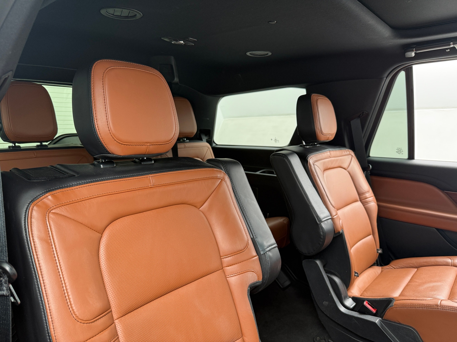 Thumbnail: 2021 Lincoln Navigator - 5