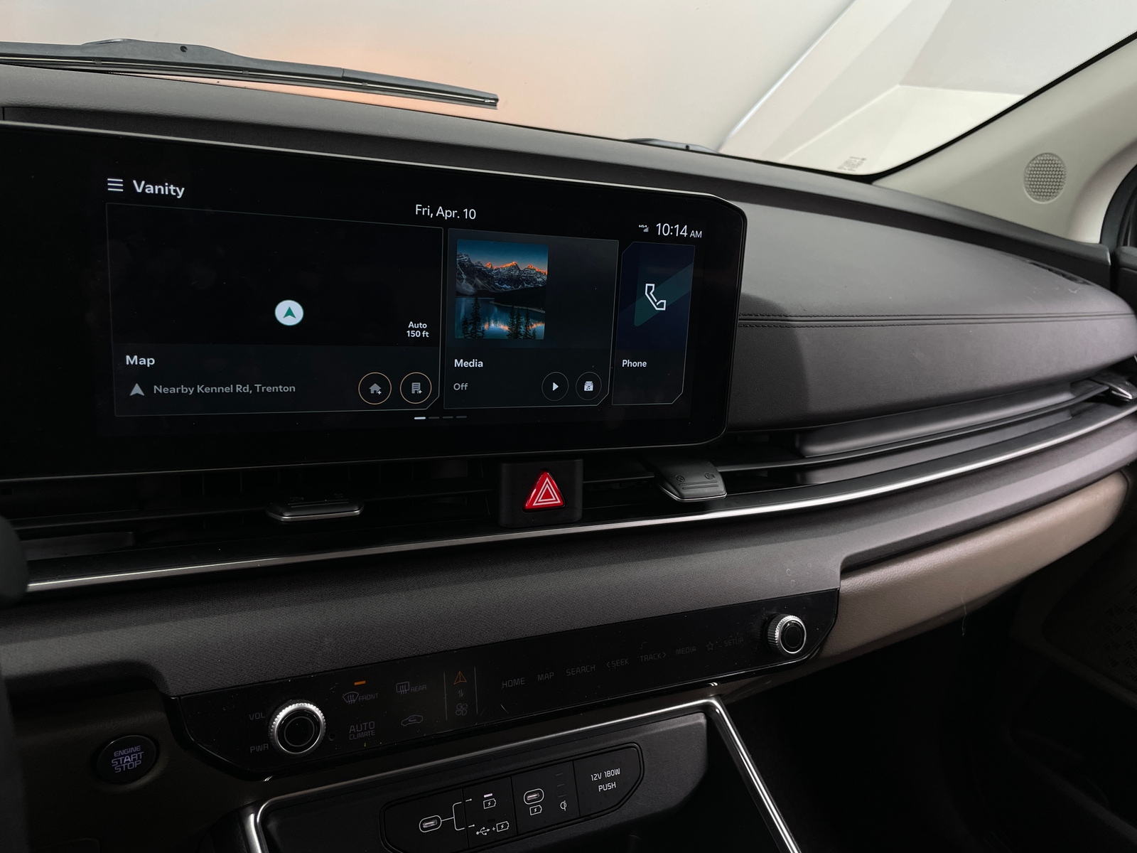 Thumbnail: 2025 Kia Carnival - 3