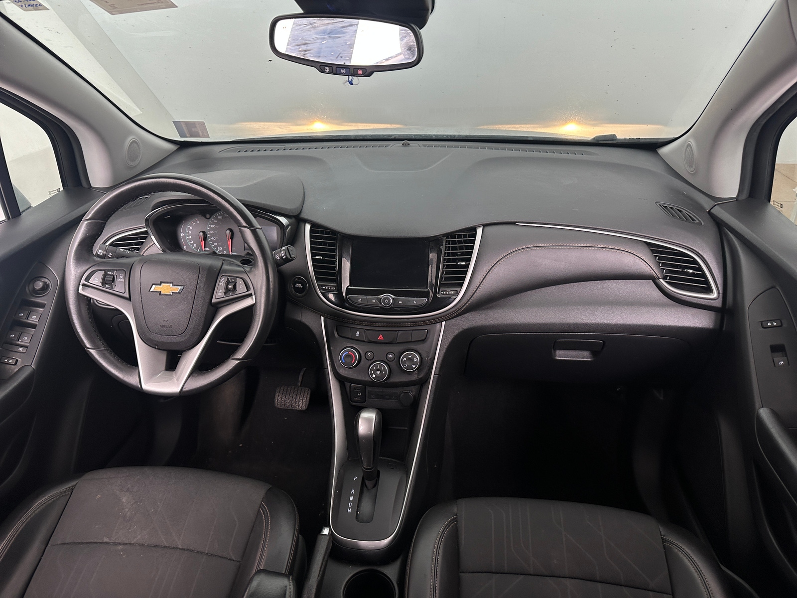 Thumbnail: 2022 Chevrolet Trax - 3