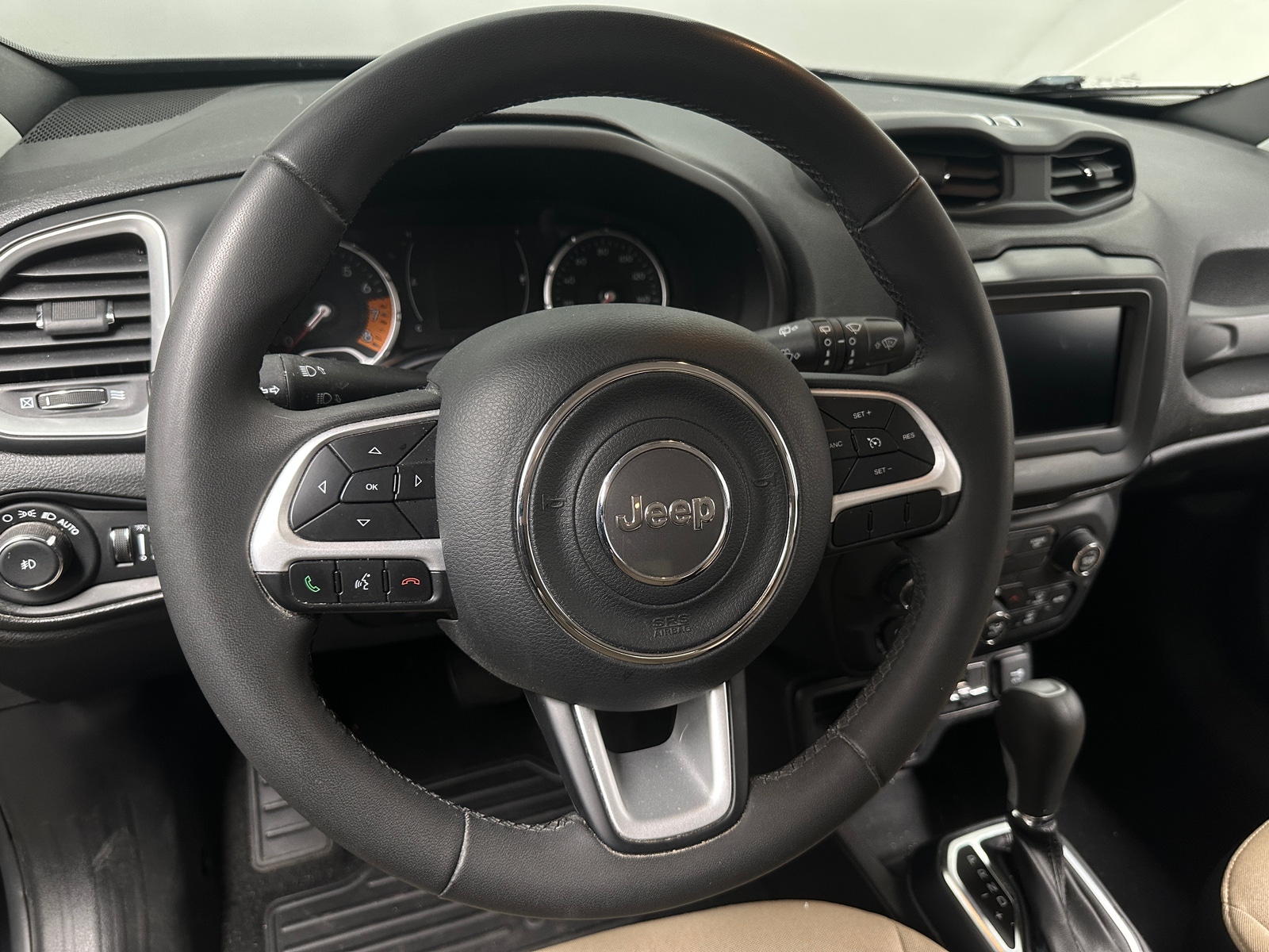 Thumbnail: 2020 Jeep Renegade - 5