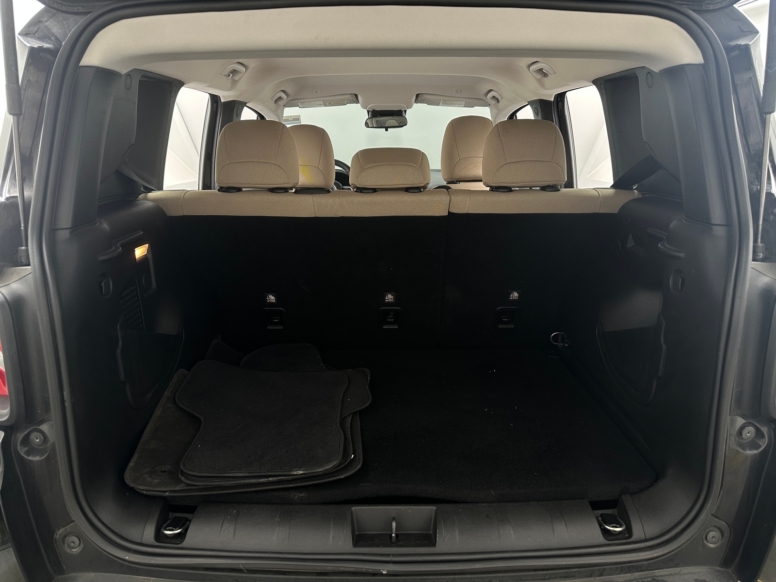 Thumbnail: 2020 Jeep Renegade - 7