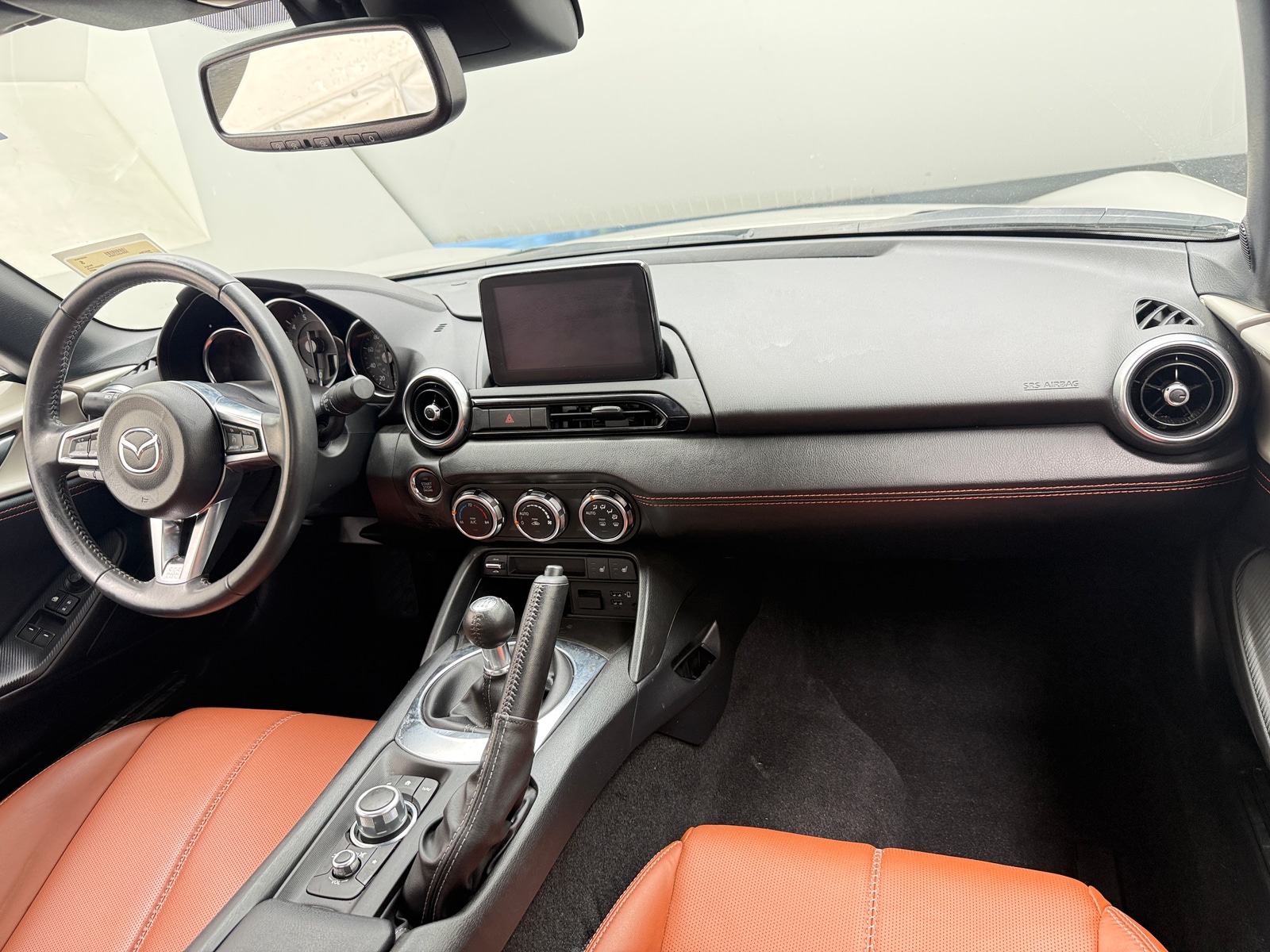 Thumbnail: 2022 Mazda MX-5 Miata - 2