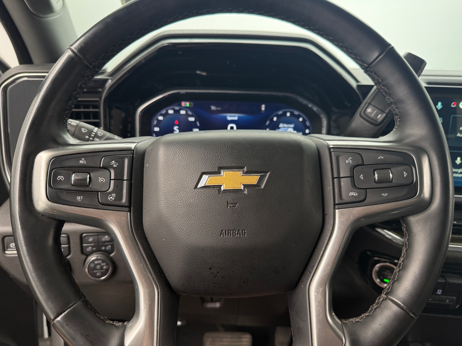 Thumbnail: 2025 Chevrolet Silverado 2500 - 5