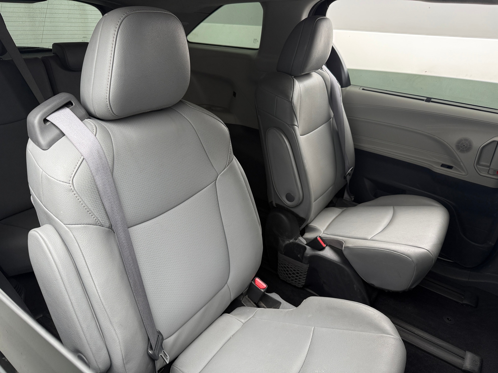 Thumbnail: 2024 Toyota Sienna - 5