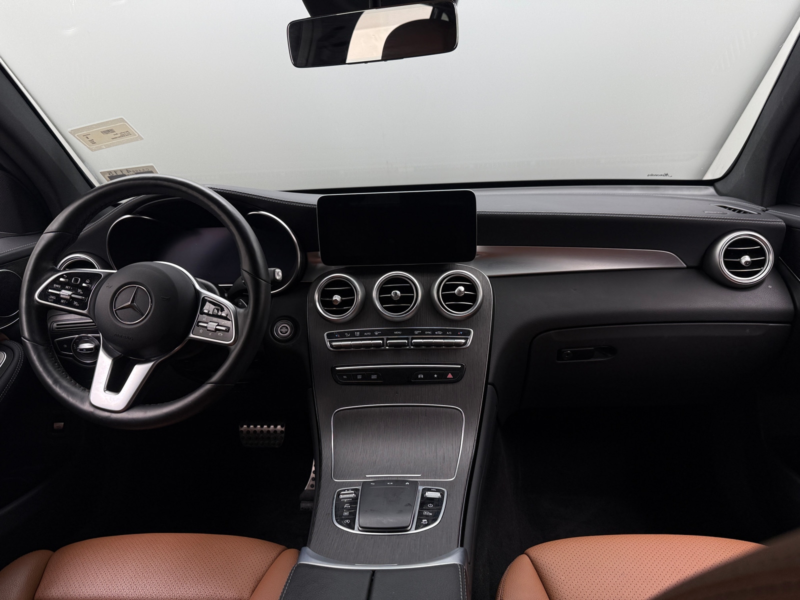 Thumbnail: 2022 Mercedes-Benz GLC - 2
