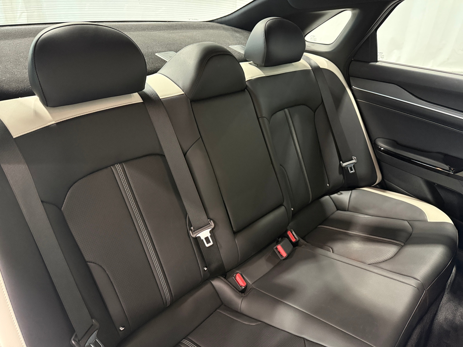 Thumbnail: 2025 Kia K5 - 5