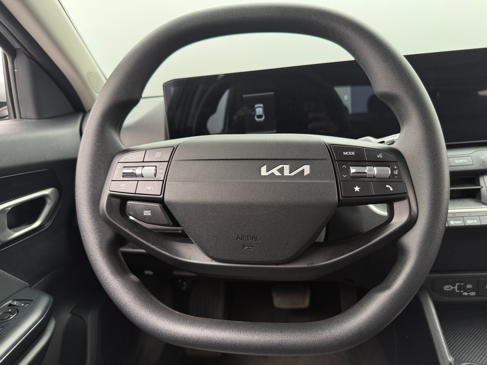 Thumbnail: 2025 Kia K4 - 5
