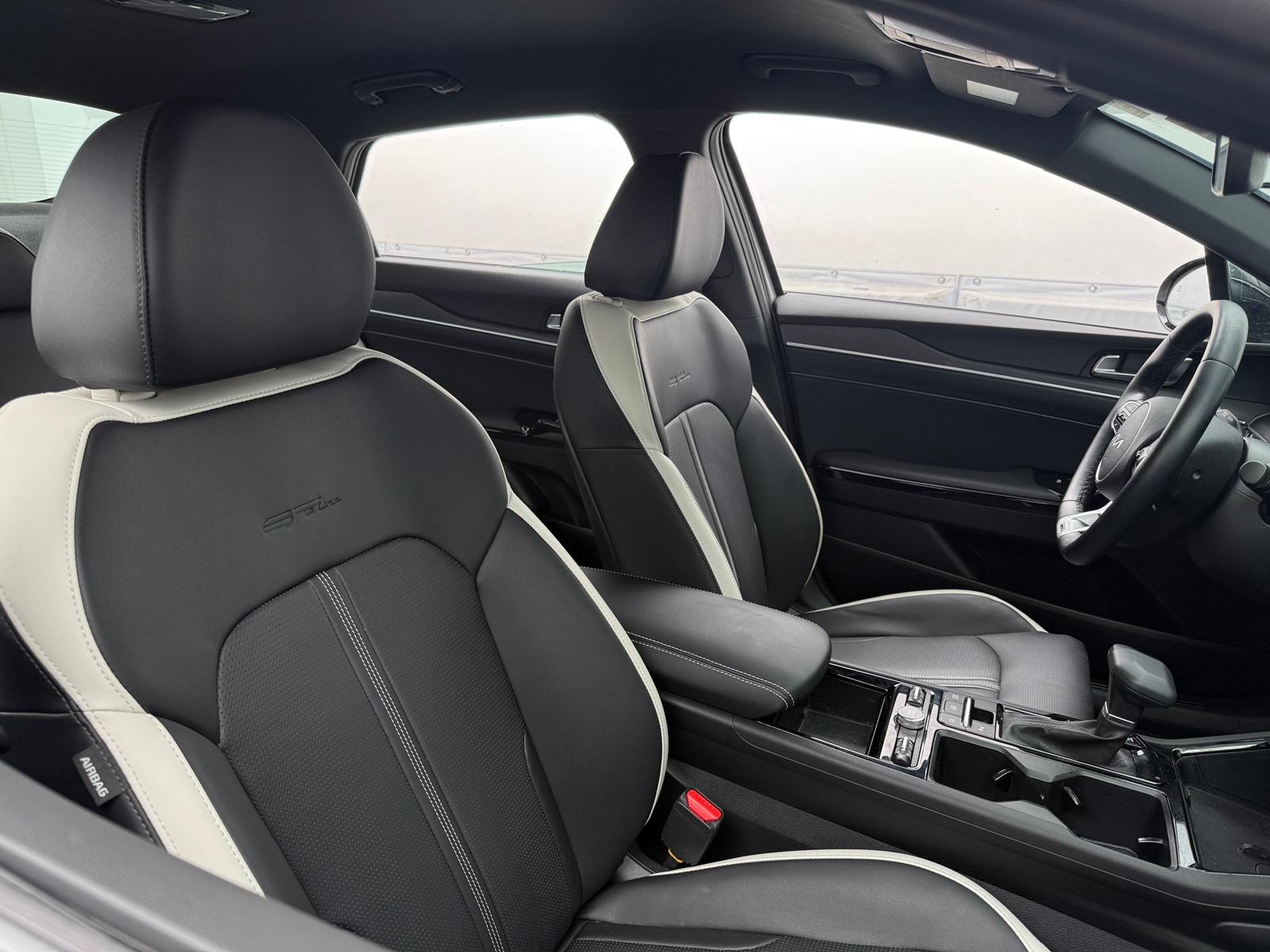 Thumbnail: 2025 Kia K5 - 5