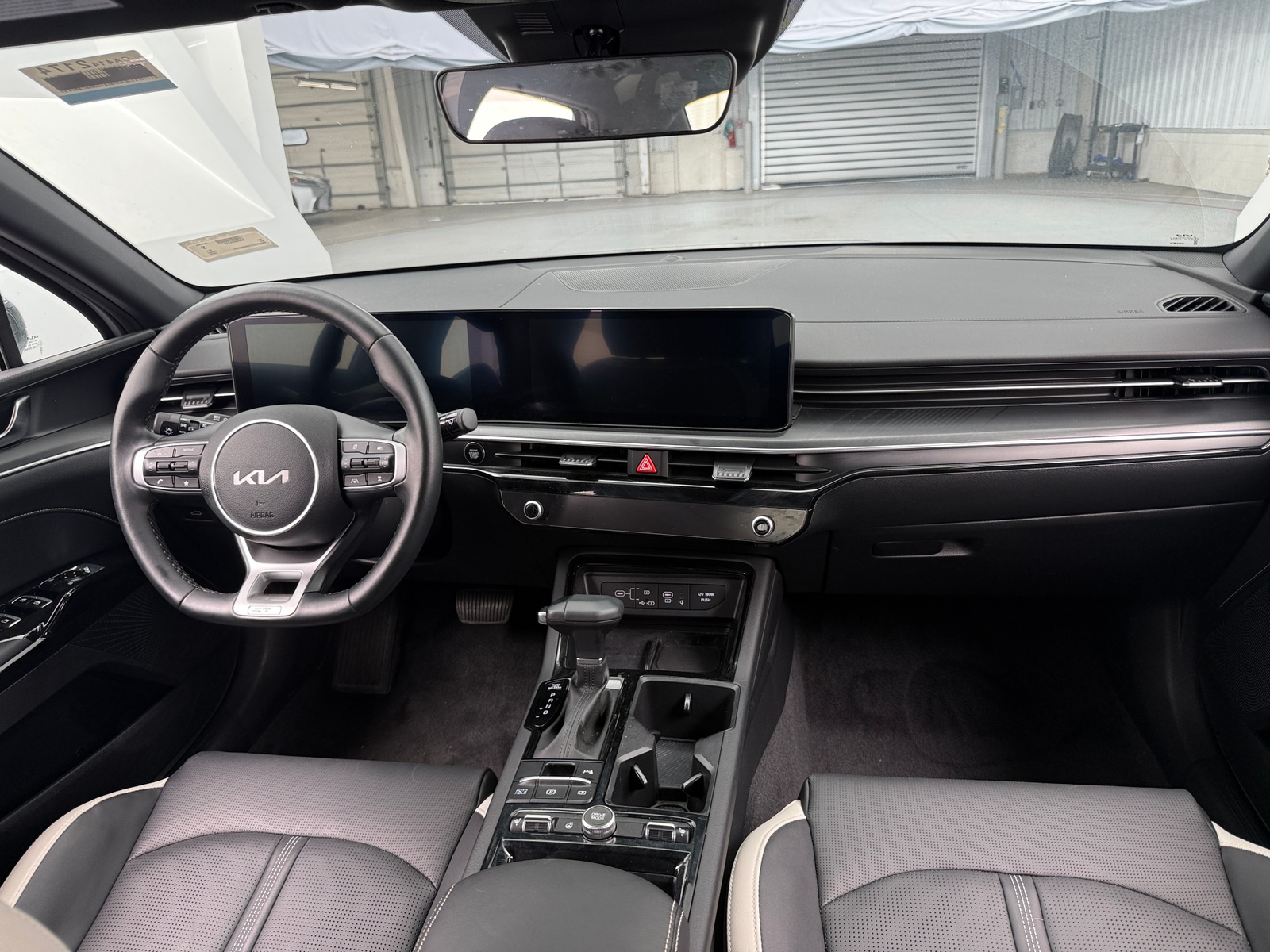 Thumbnail: 2025 Kia K5 - 2