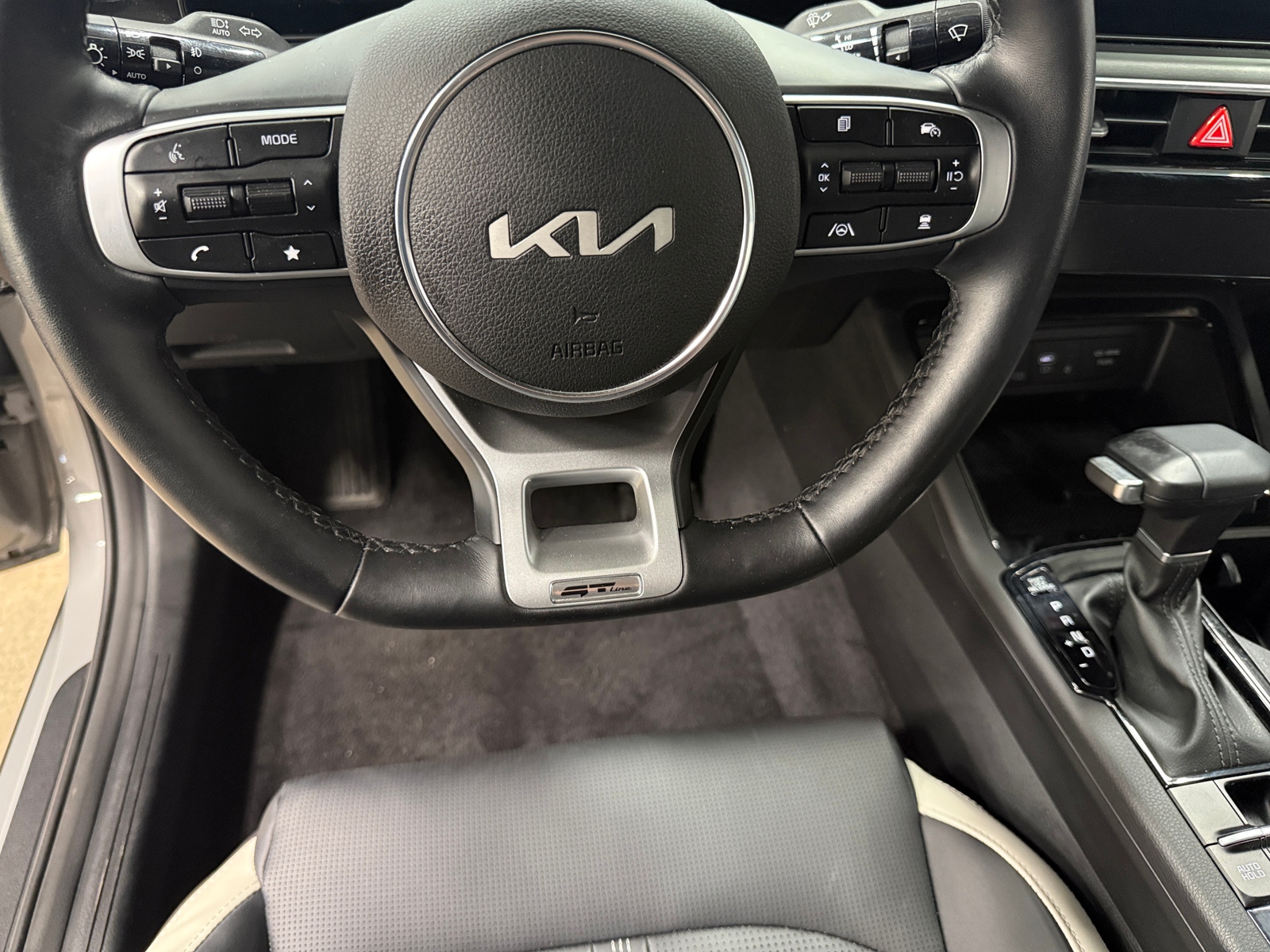 Thumbnail: 2025 Kia K5 - 4