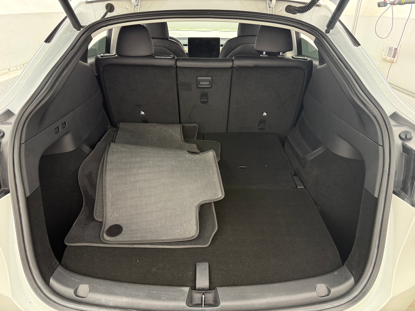 Thumbnail: 2022 Tesla Model Y - 6