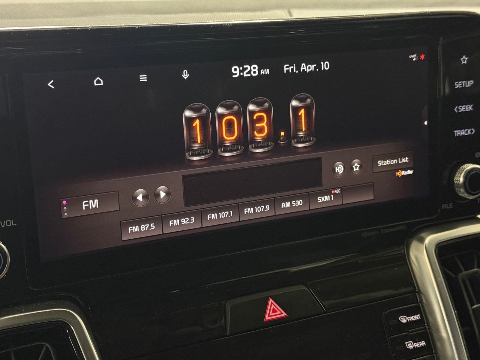 Thumbnail: 2022 Kia Sorento - 3