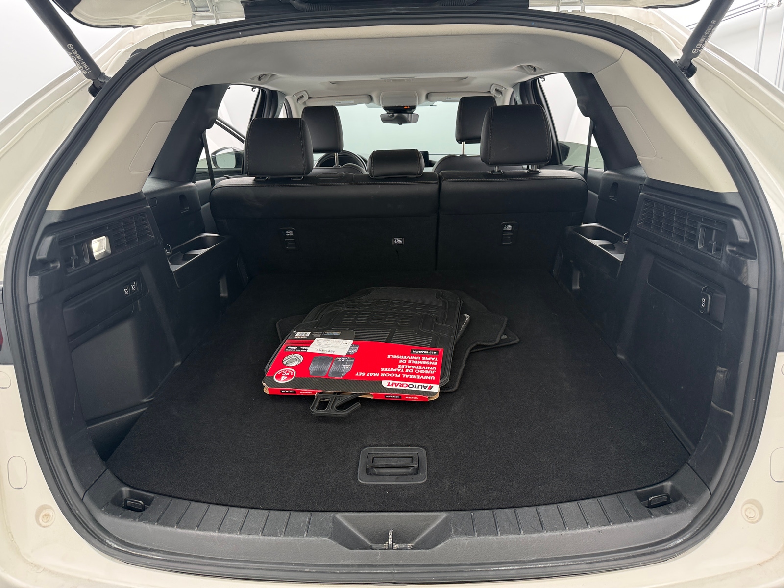 Thumbnail: 2025 Mazda CX-70 - 6