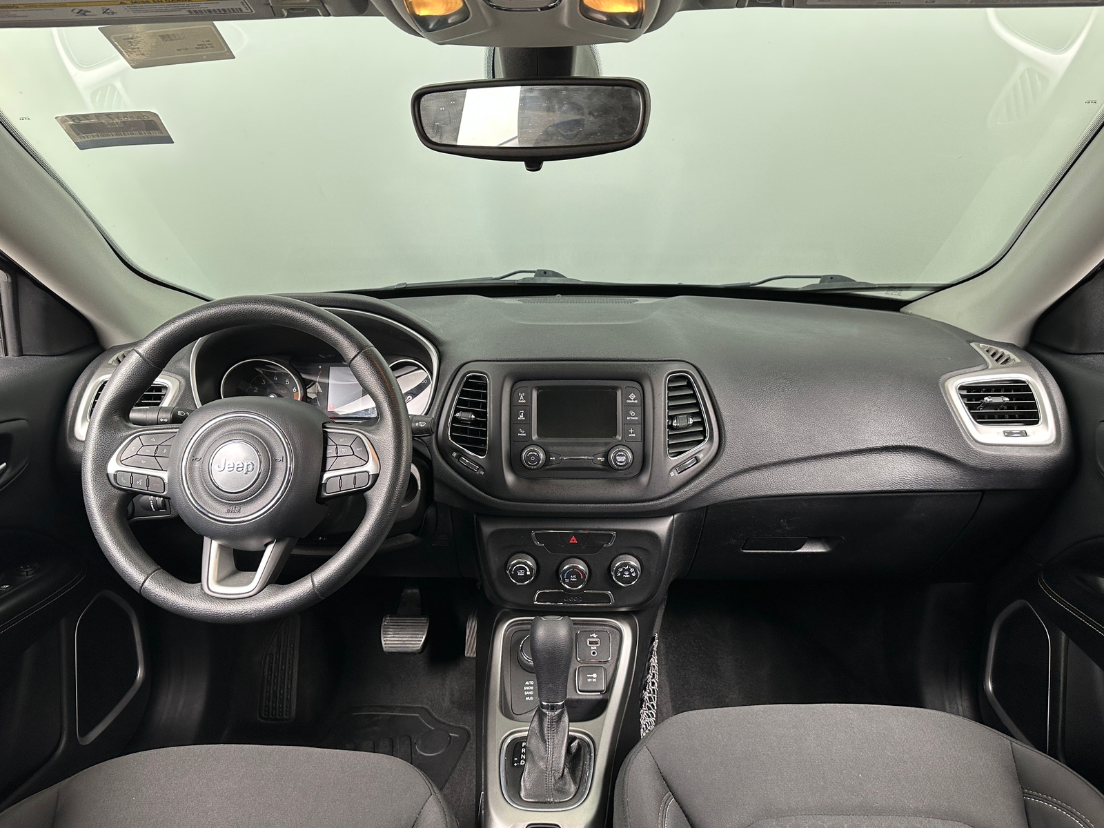 Thumbnail: 2018 Jeep Compass - 3