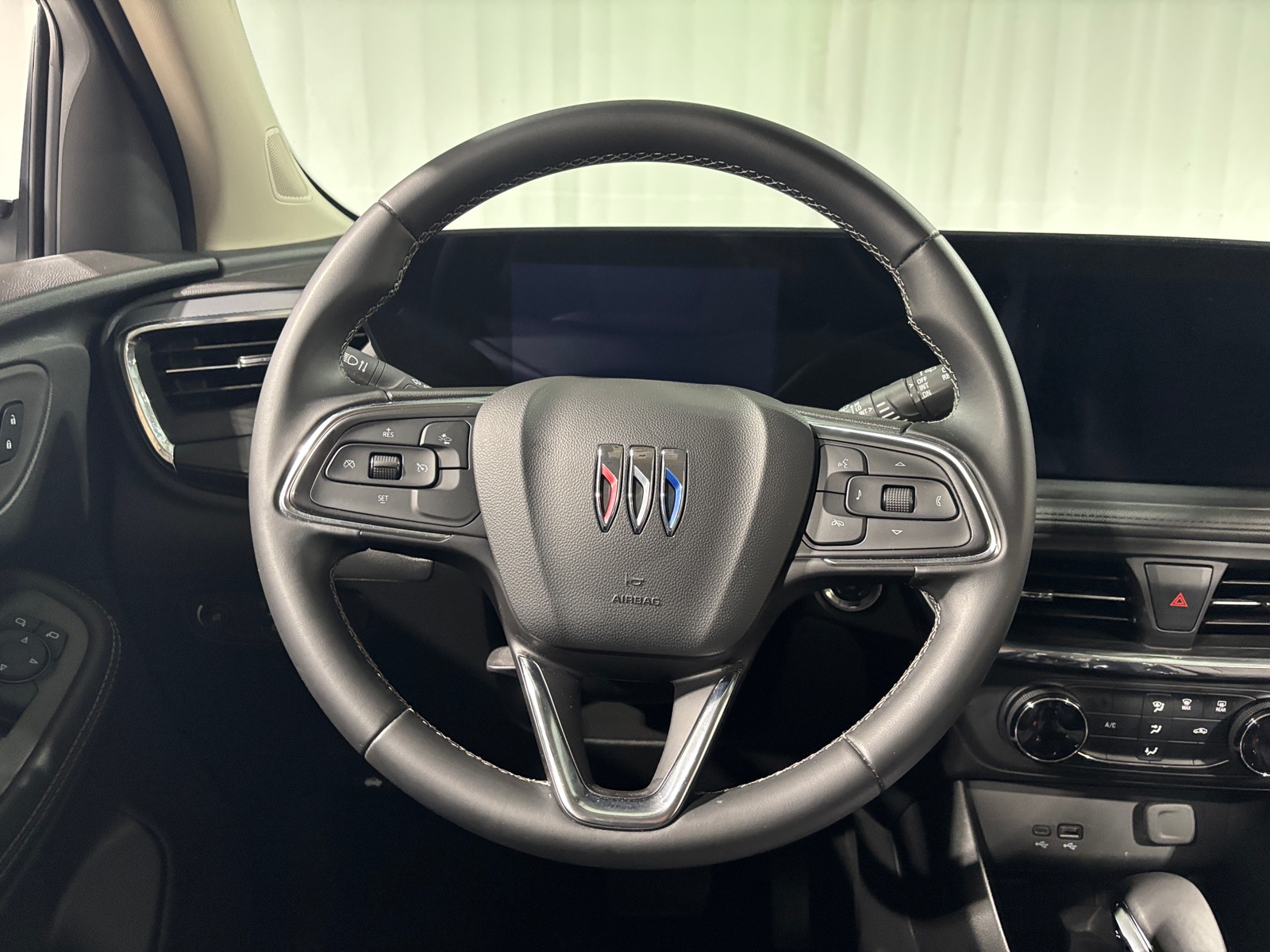 Thumbnail: 2025 Buick Encore GX - 4