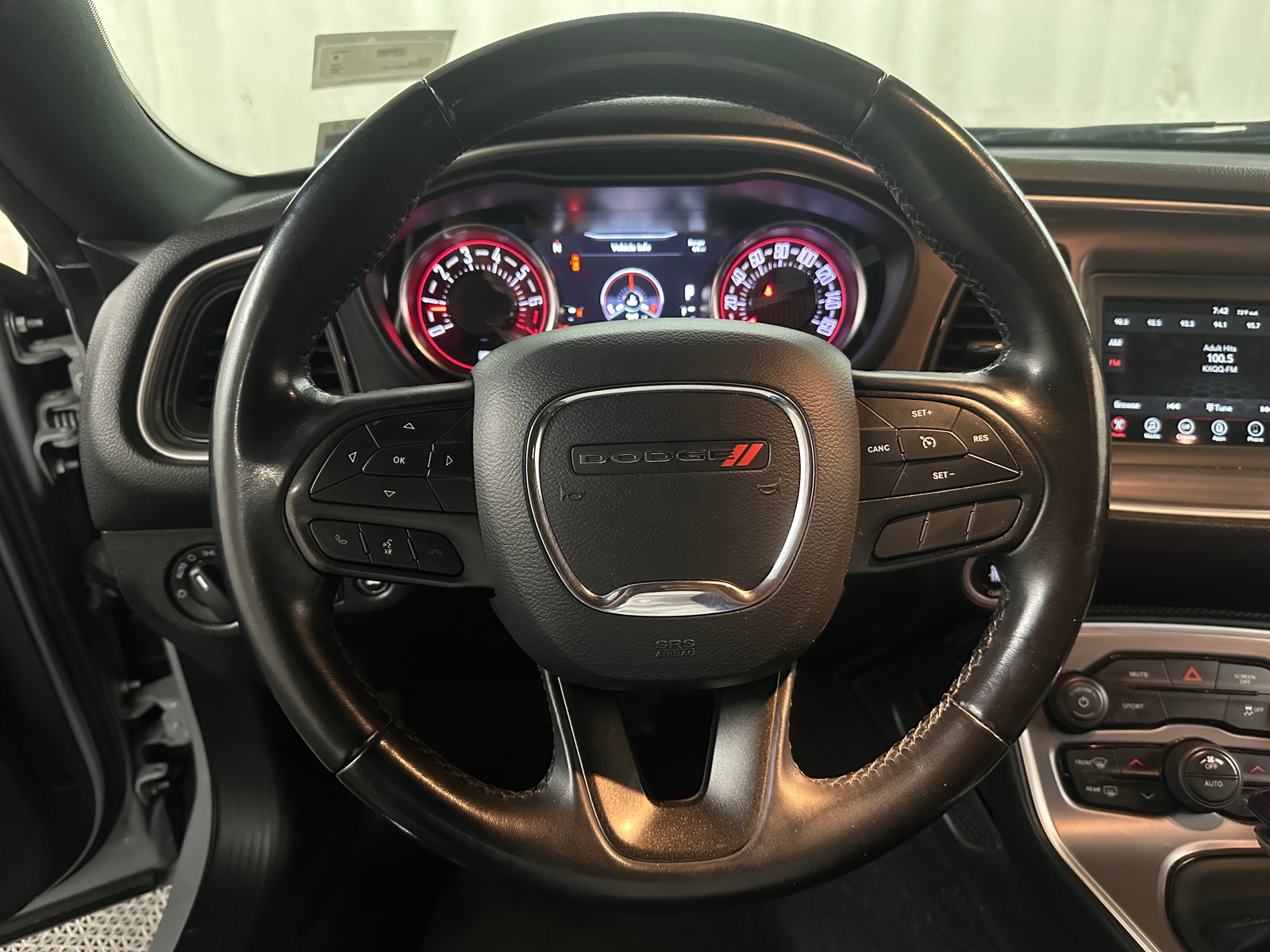 Thumbnail: 2022 Dodge Challenger - 4