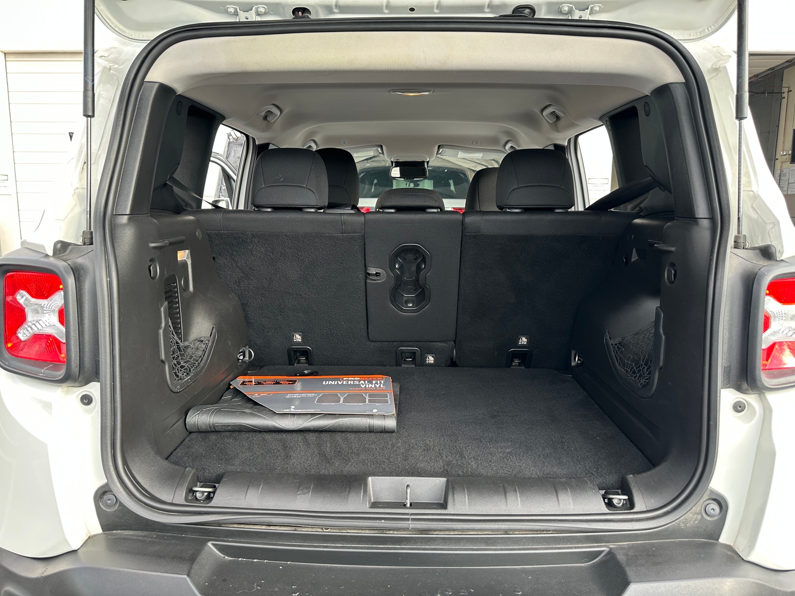 Thumbnail: 2019 Jeep Renegade - 7