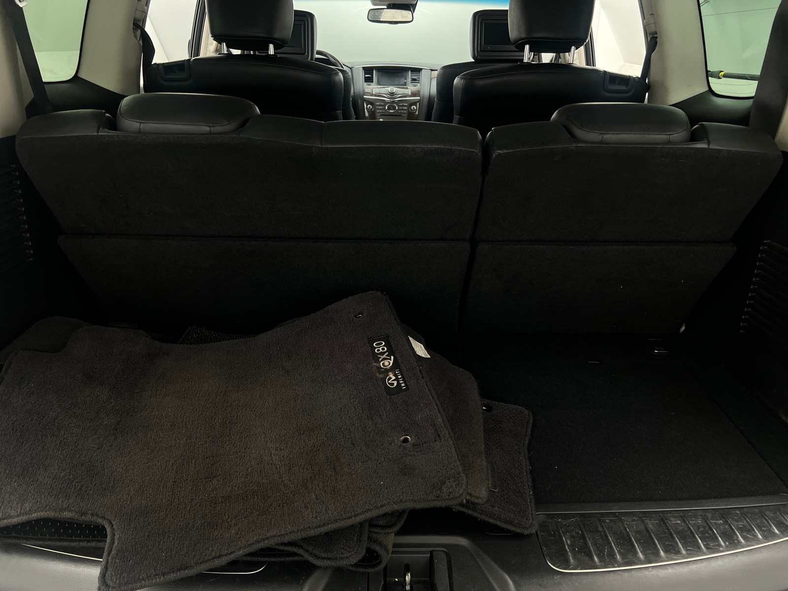 Thumbnail: 2017 INFINITI QX80 - 6