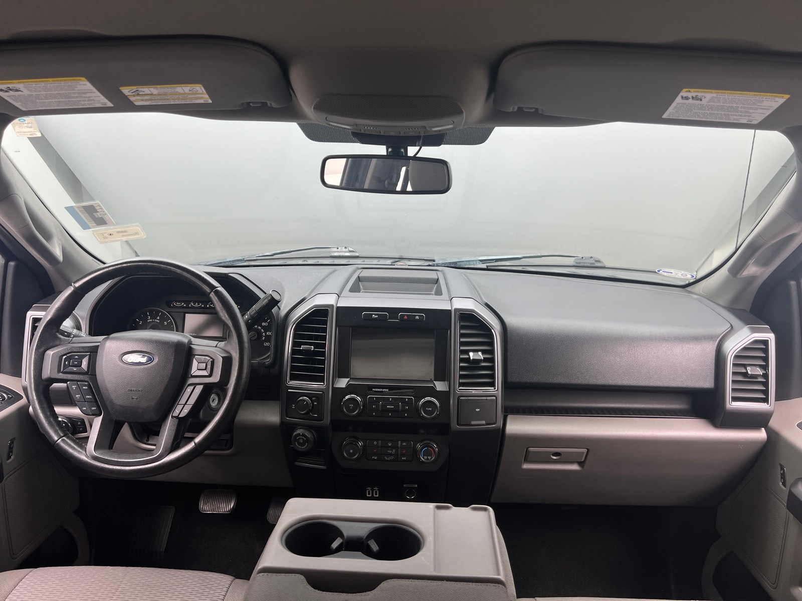 Thumbnail: 2019 Ford Econoline - 3