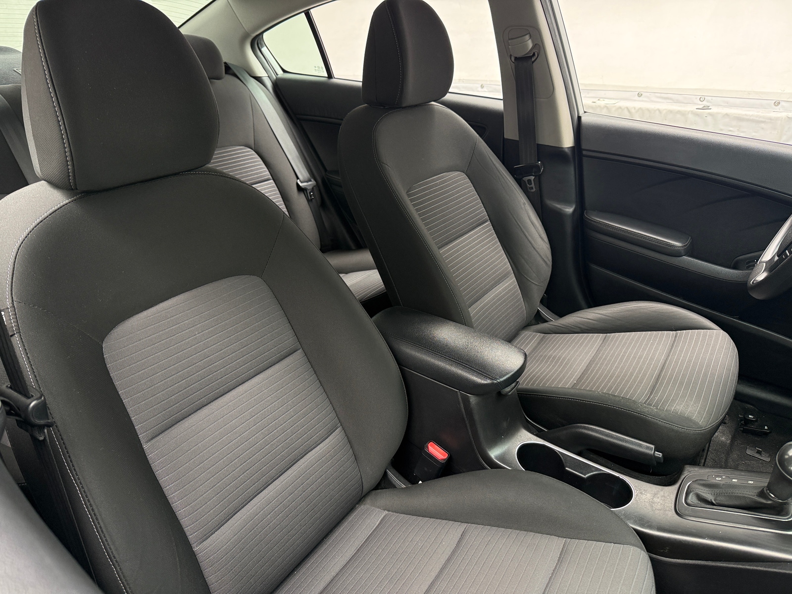 Thumbnail: 2015 Kia Forte - 2