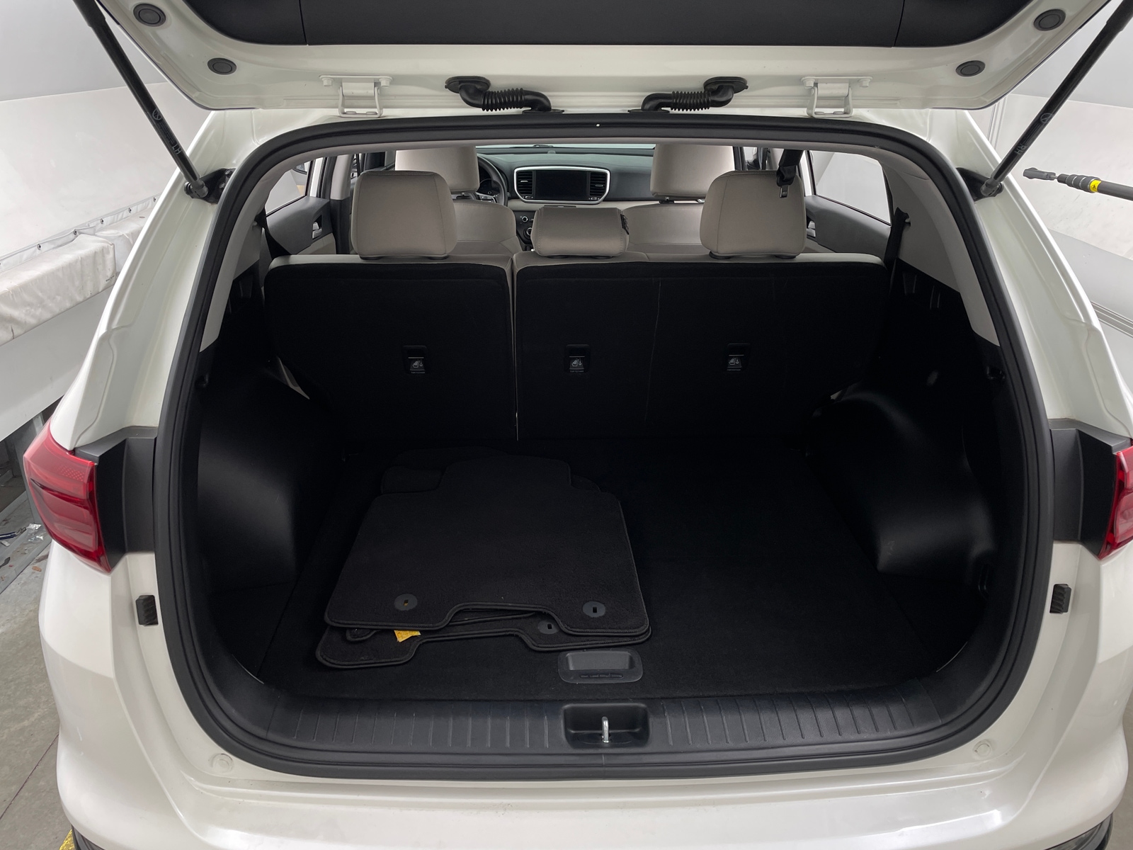 Thumbnail: 2021 Kia Sportage - 7