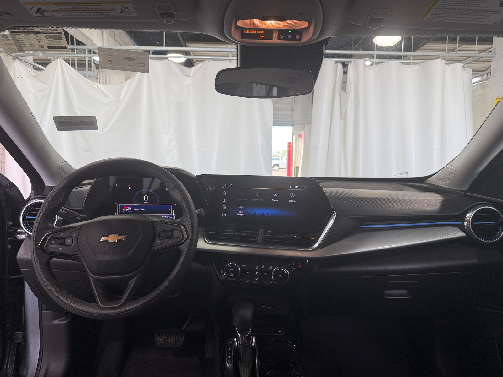 Thumbnail: 2025 Chevrolet Trax - 3