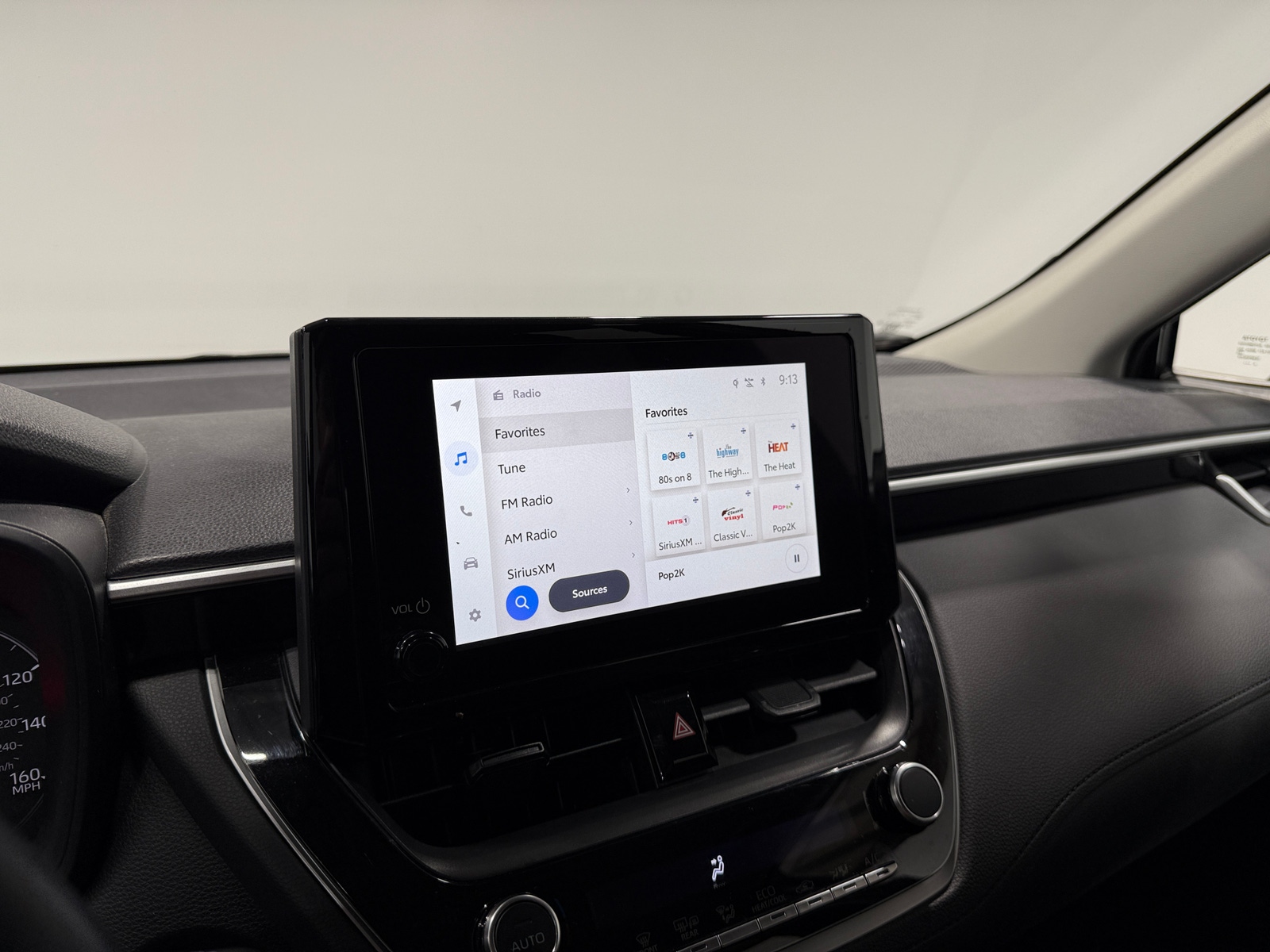 Thumbnail: 2025 Toyota Corolla Cross - 4