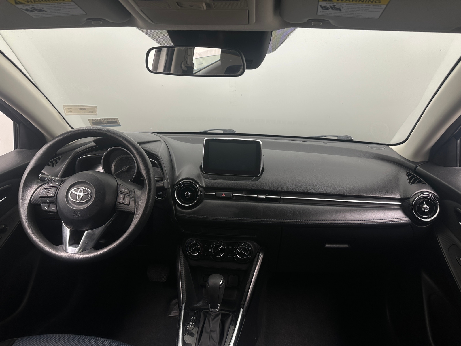 Thumbnail: 2018 Toyota Yaris iA - 3