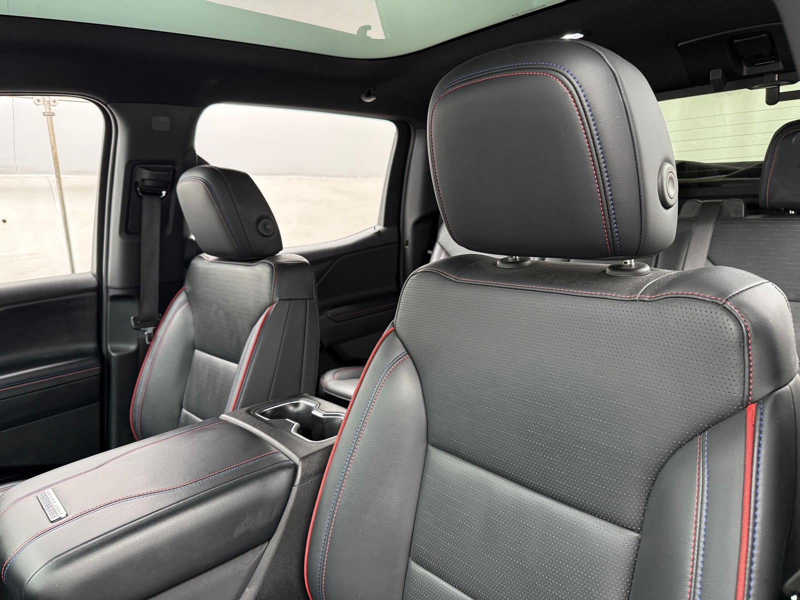 Thumbnail: 2024 Chevrolet Silverado EV - 2