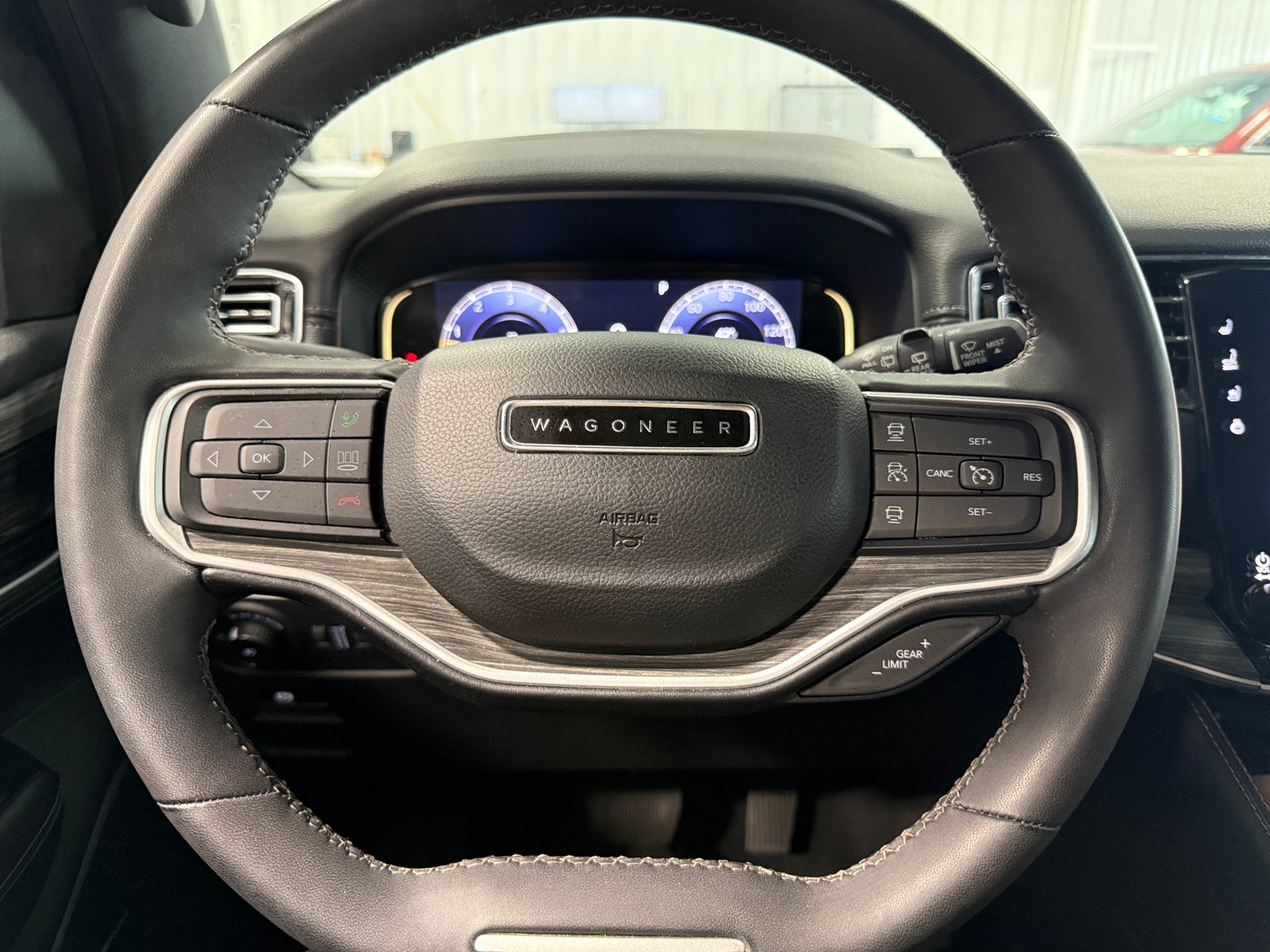 Thumbnail: 2023 Jeep Wagoneer - 4