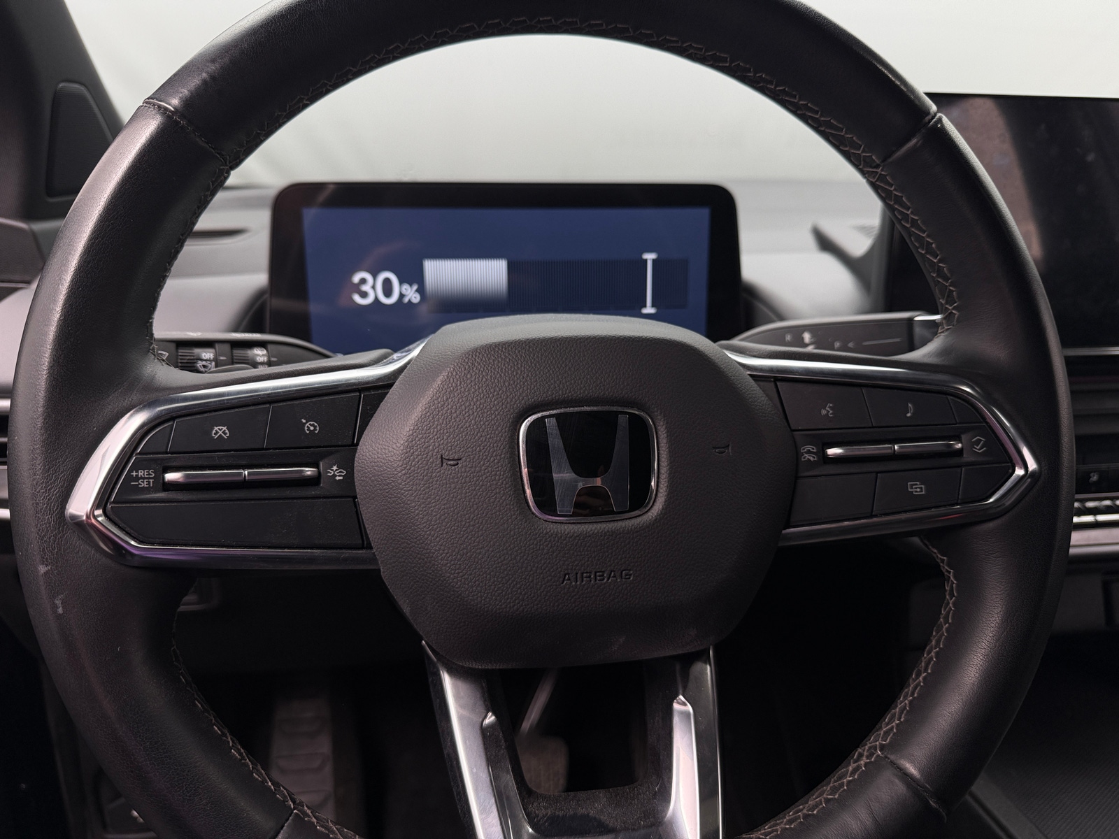 Thumbnail: 2024 Honda Prologue - 4