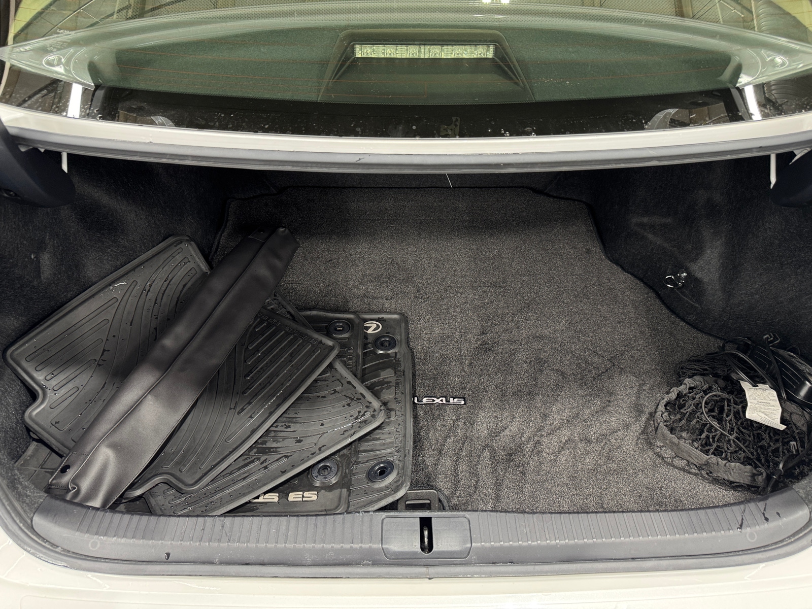 Thumbnail: 2015 Lexus ES - 6