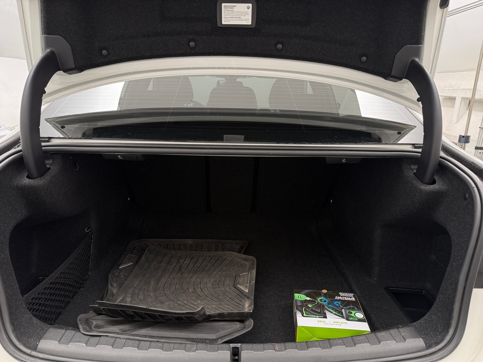 Thumbnail: 2024 BMW 3 Series - 6