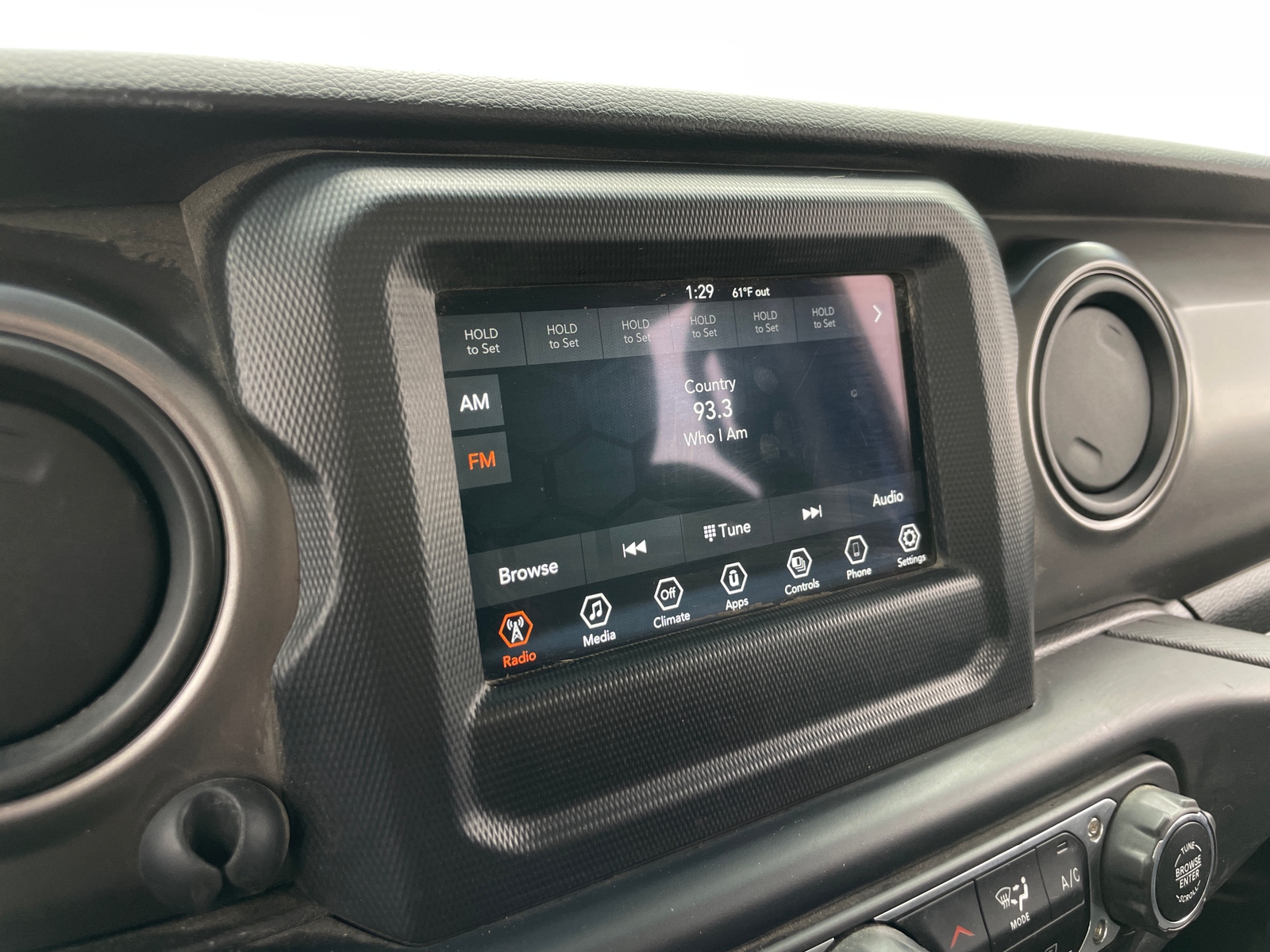 Thumbnail: 2023 Jeep Gladiator - 4