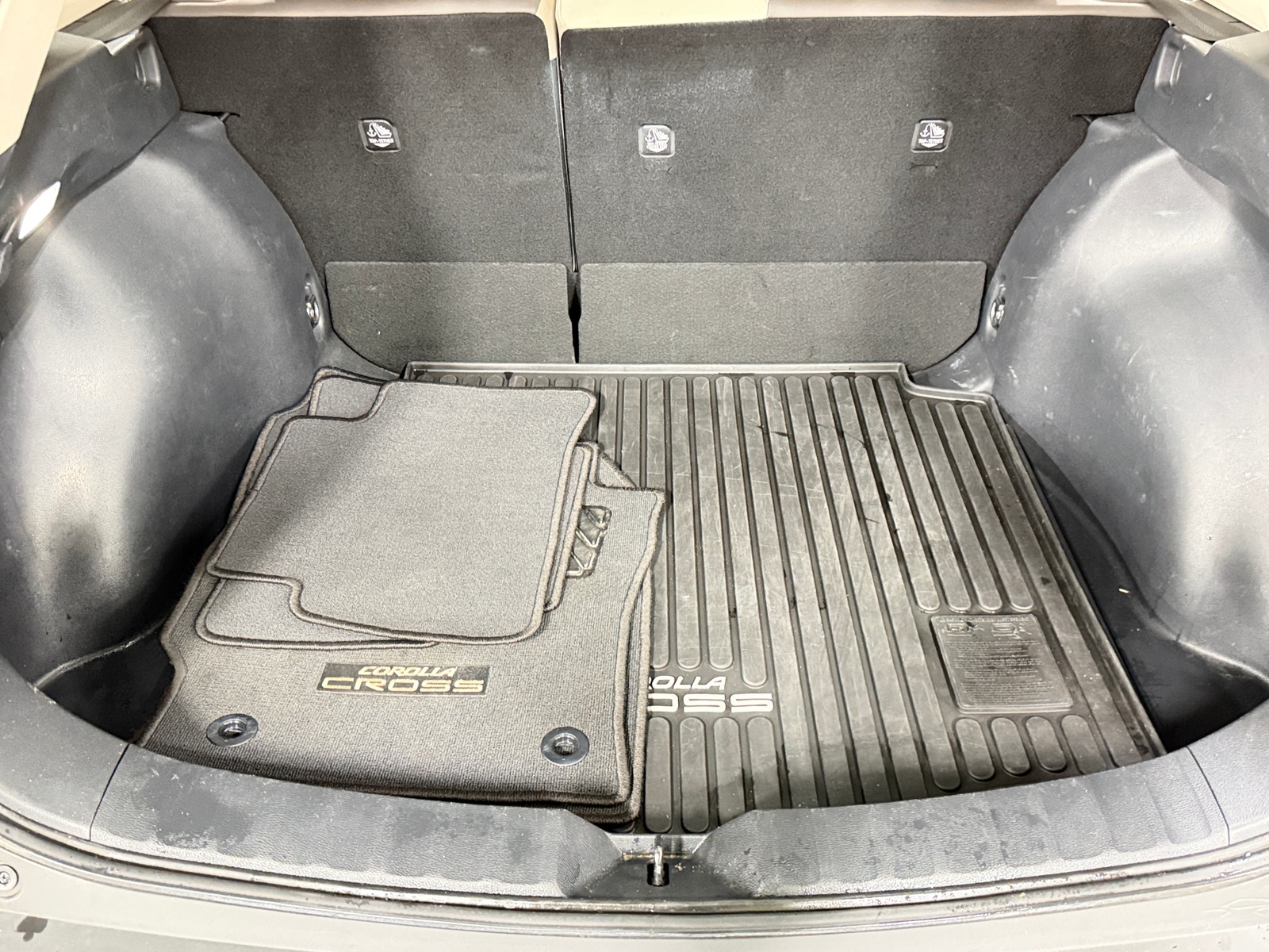 Thumbnail: 2023 Toyota Corolla Cross - 6