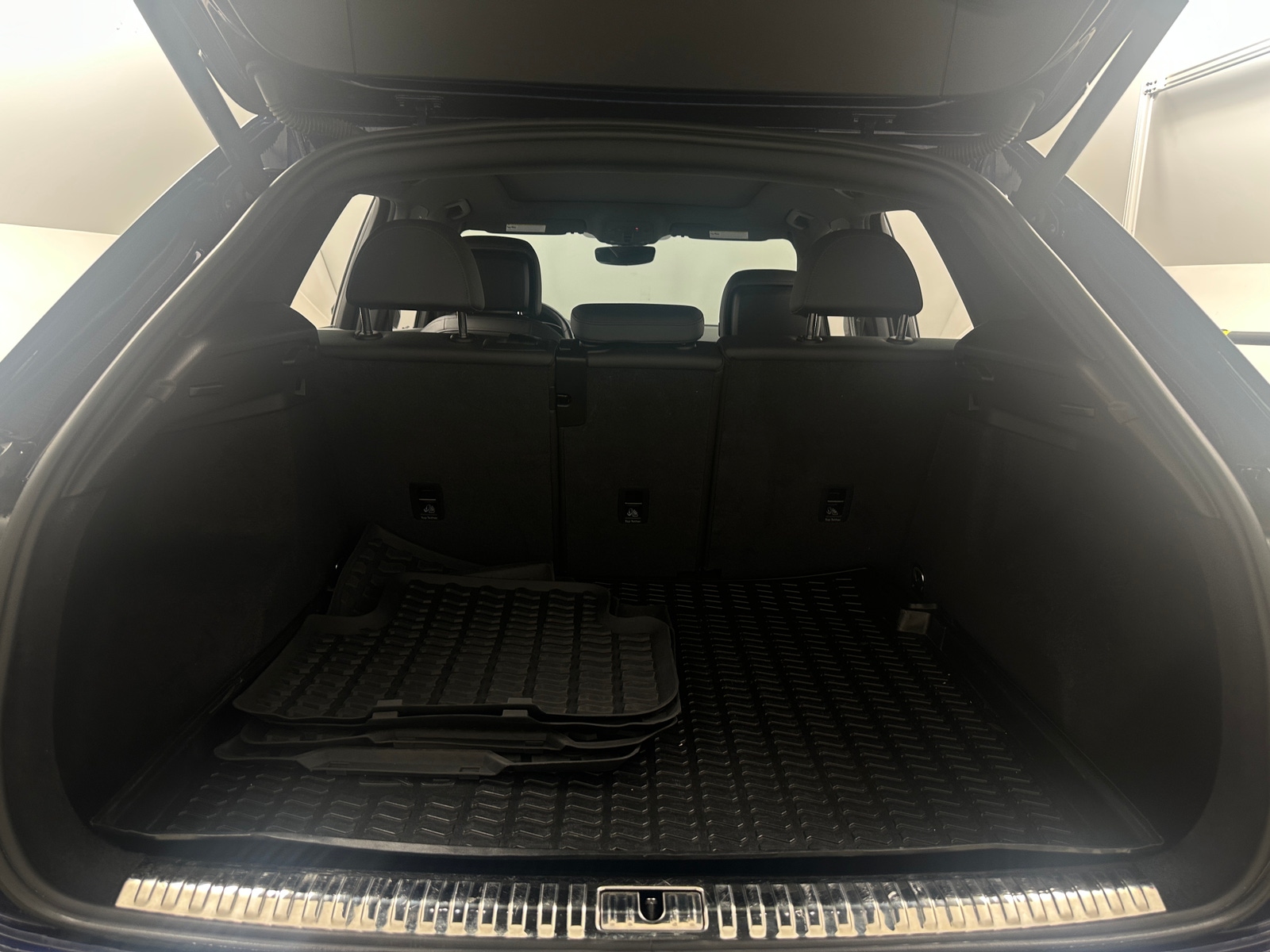 Thumbnail: 2021 Audi Q3 - 6