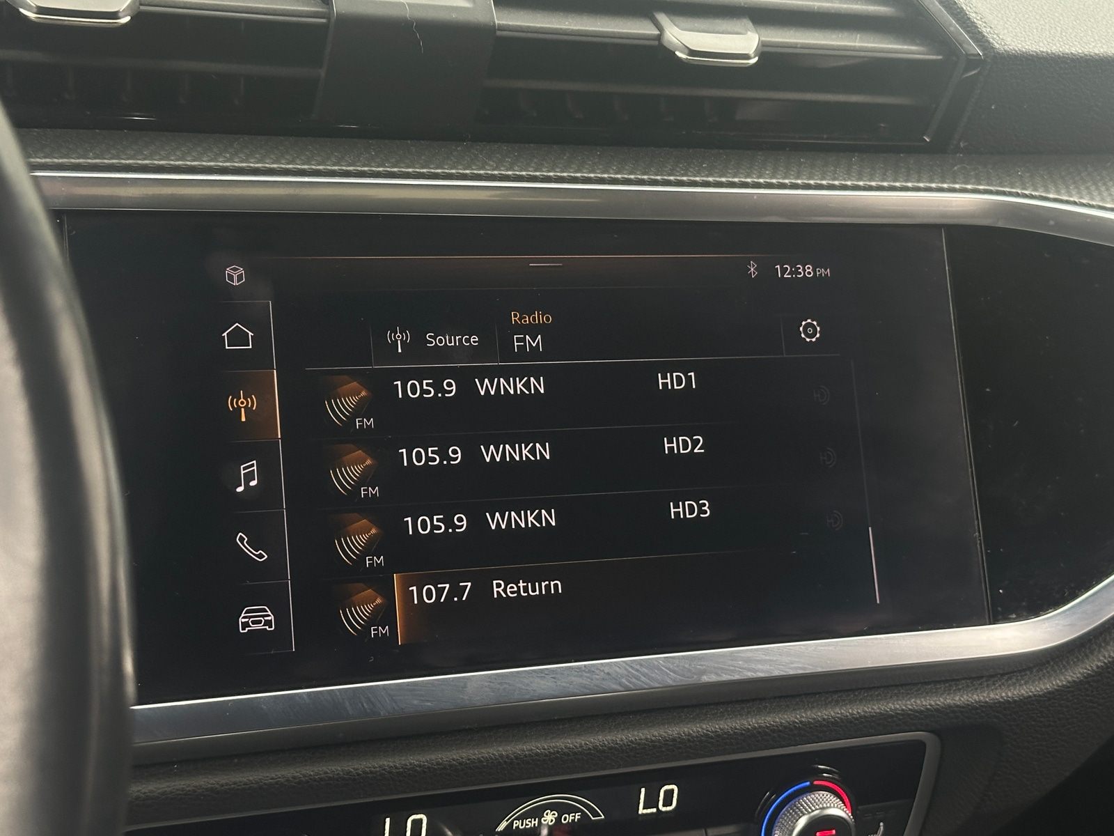 Thumbnail: 2021 Audi Q3 - 3