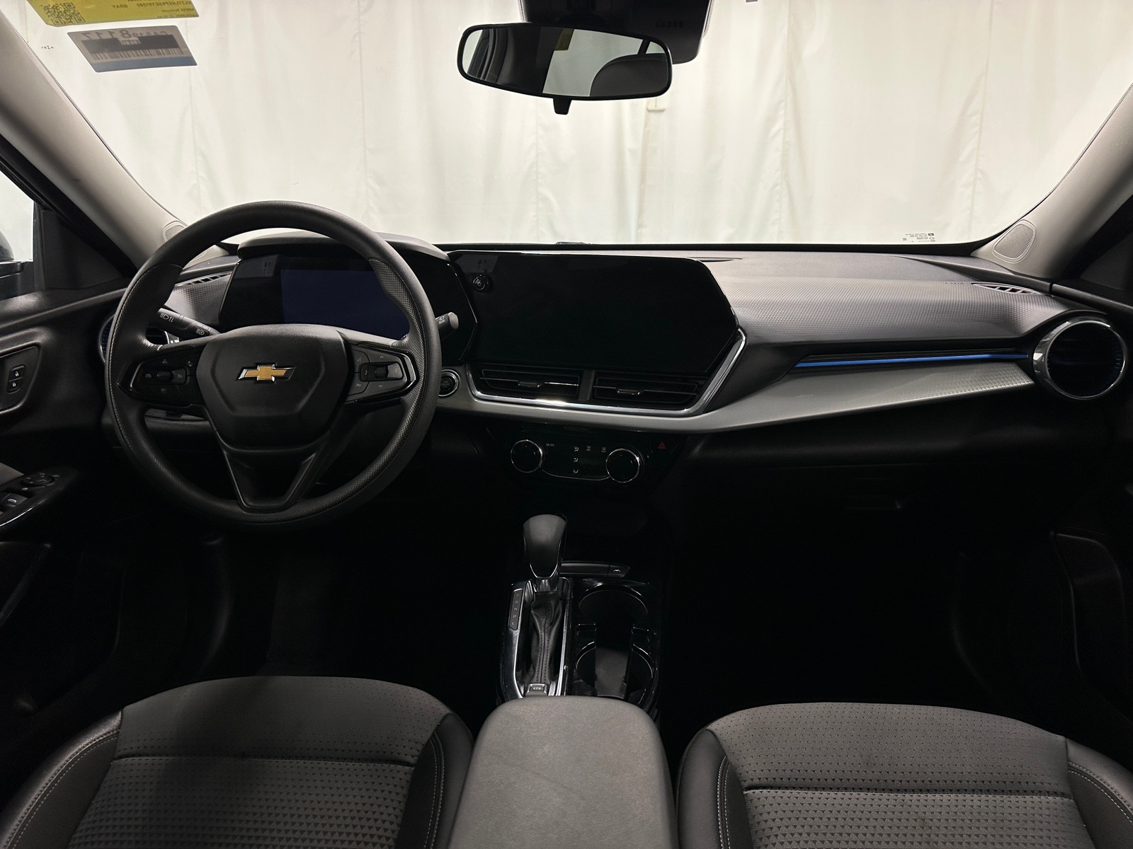 Thumbnail: 2025 Chevrolet Trax - 3