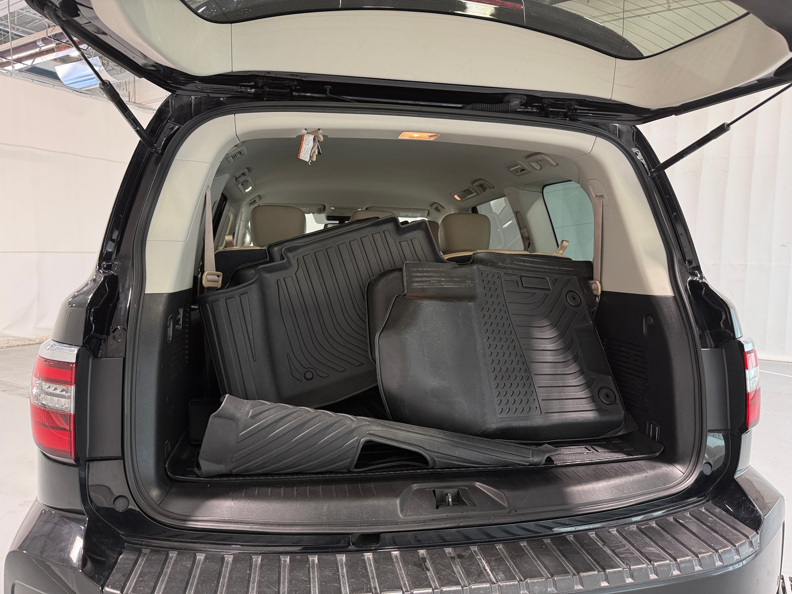 Thumbnail: 2023 Nissan Armada - 6