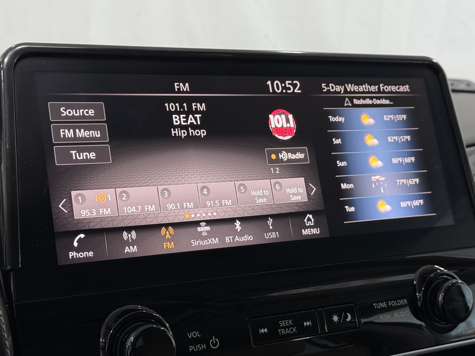 Thumbnail: 2023 Nissan Armada - 3