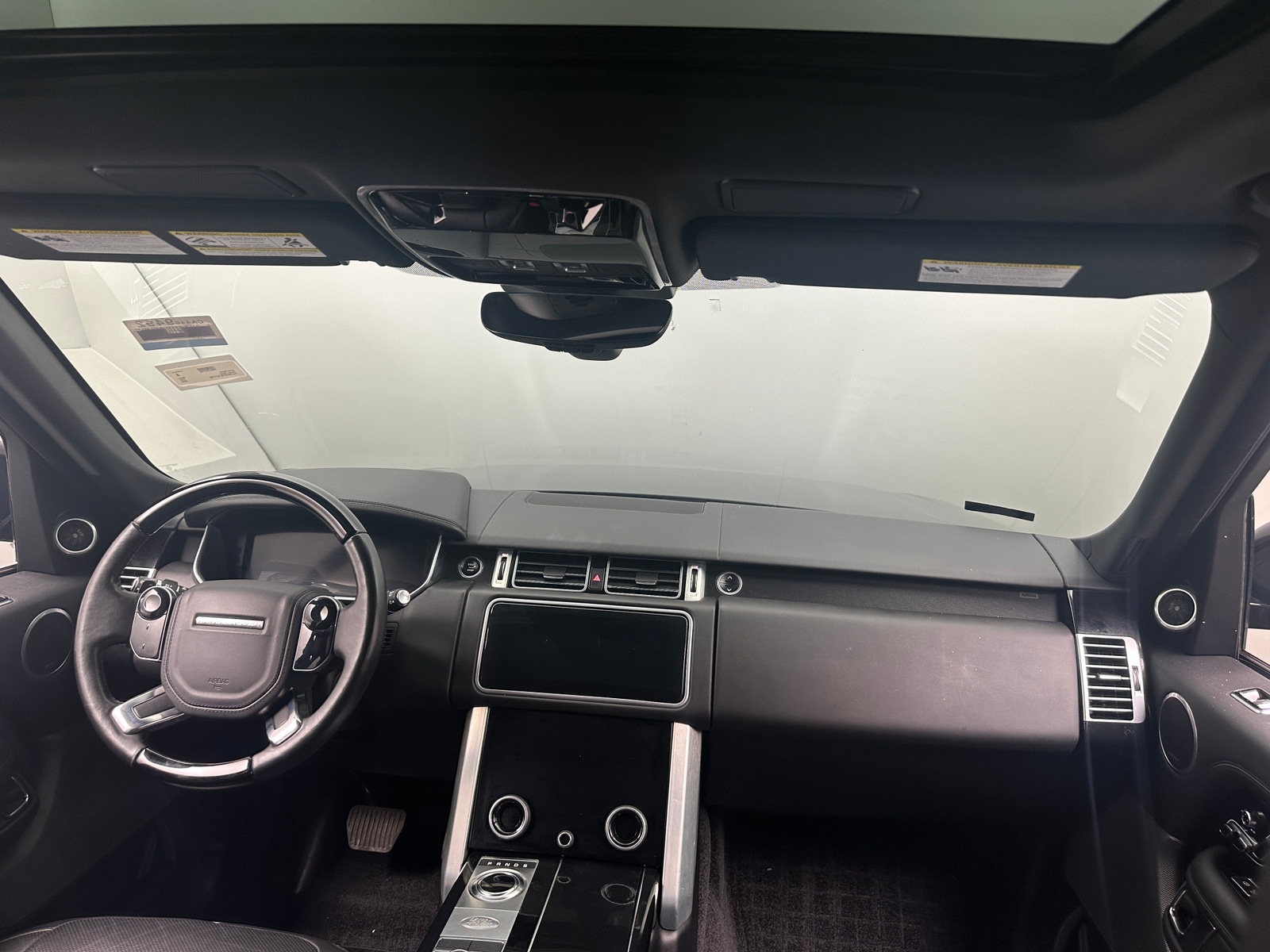 Thumbnail: 2020 Land Rover Range Rover - 2