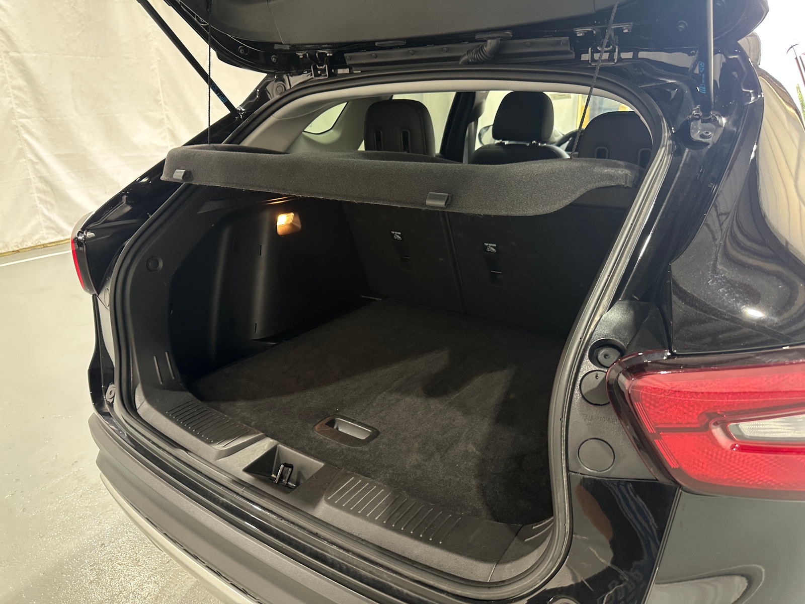 Thumbnail: 2025 Chevrolet Trax - 7