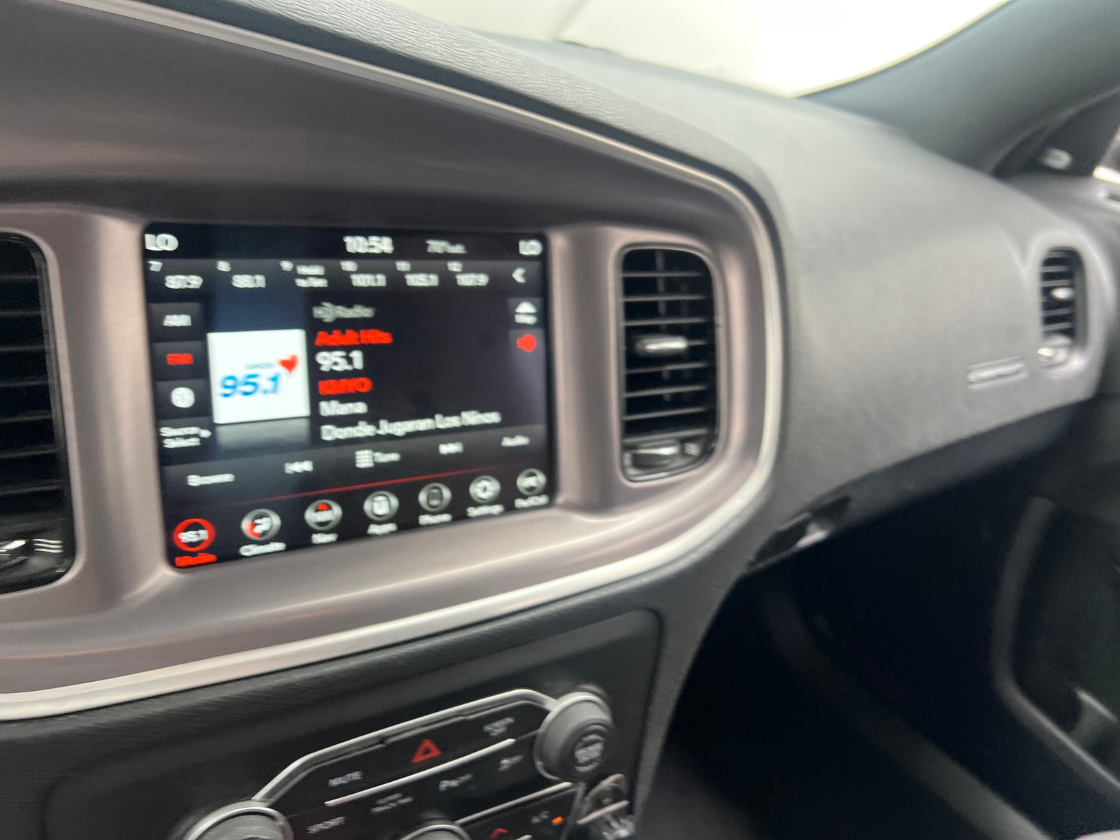 Thumbnail: 2022 Dodge Charger - 4