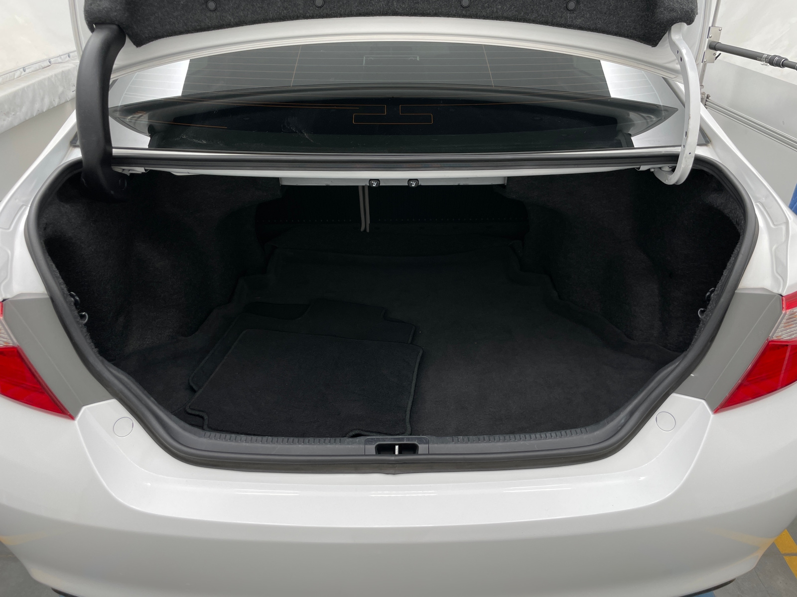 Thumbnail: 2015 Toyota Camry - 7